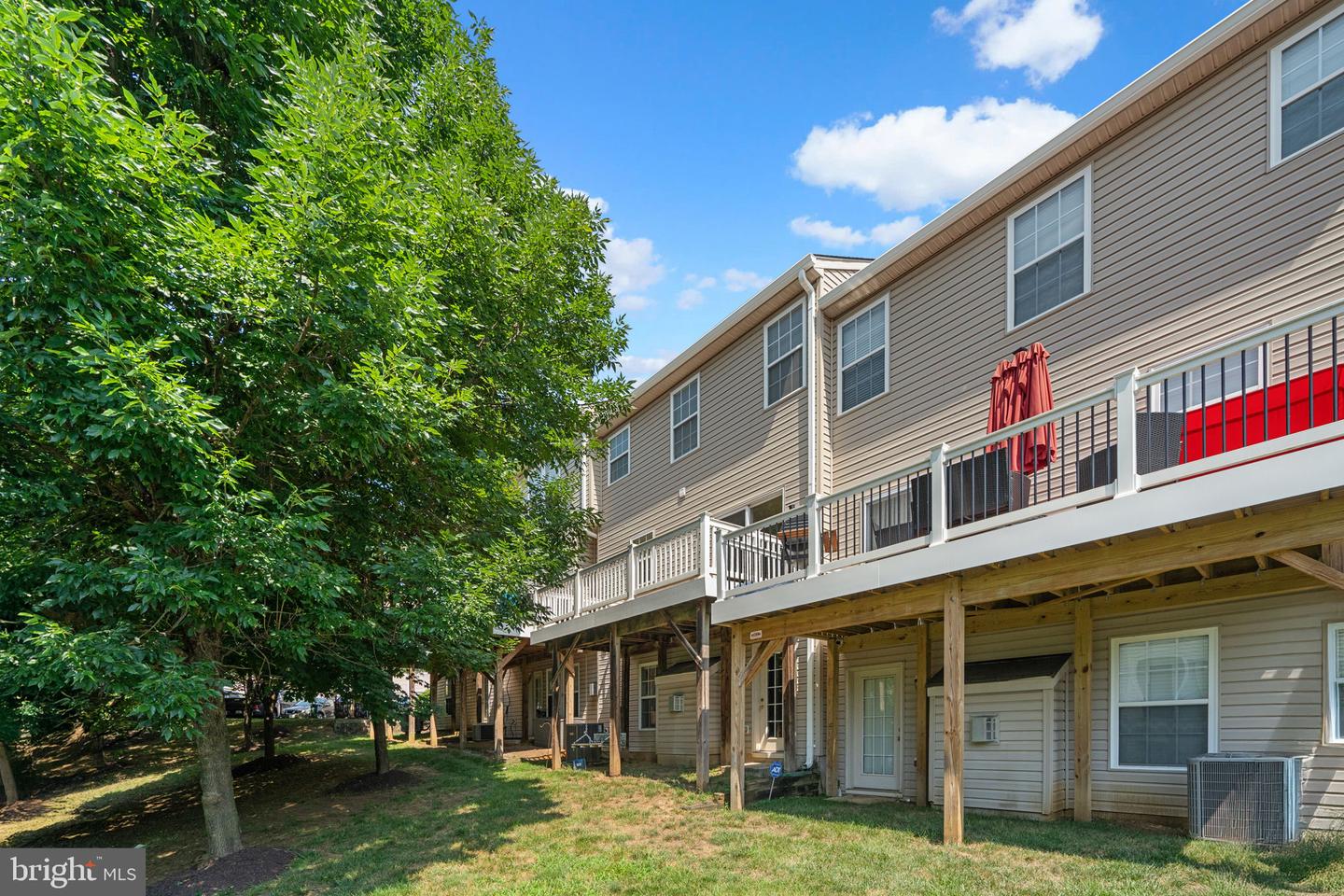 7129 WATER OAK RD #116