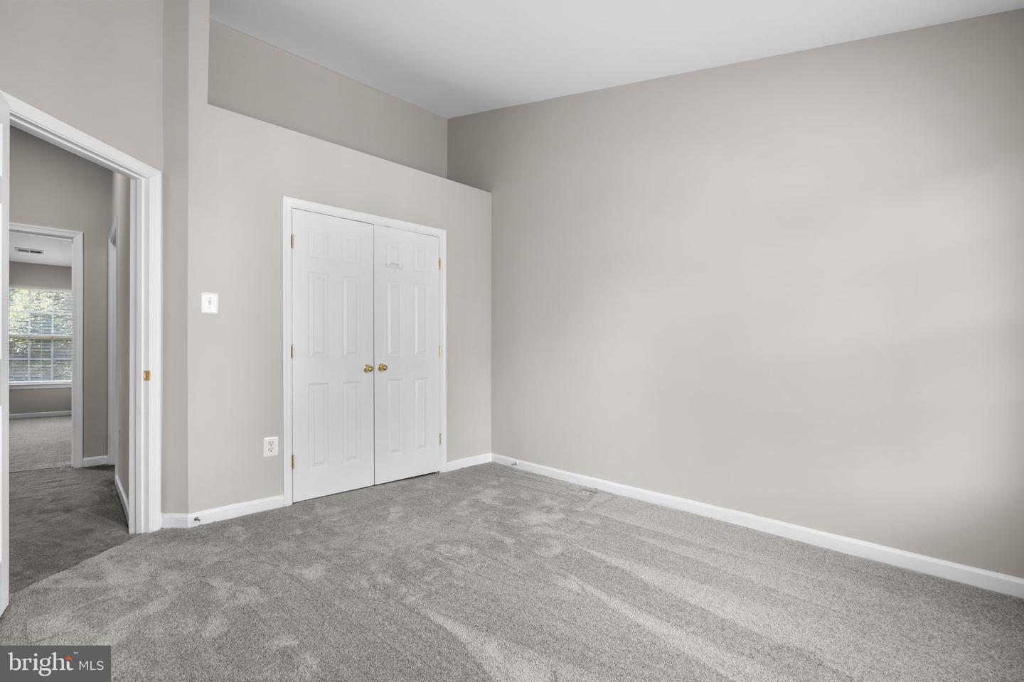 7129 WATER OAK RD #116