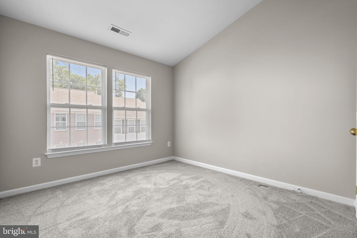 7129 WATER OAK RD #116