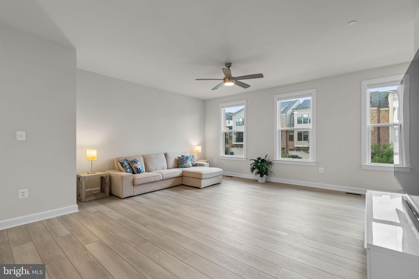 7410 Plainview Ter
