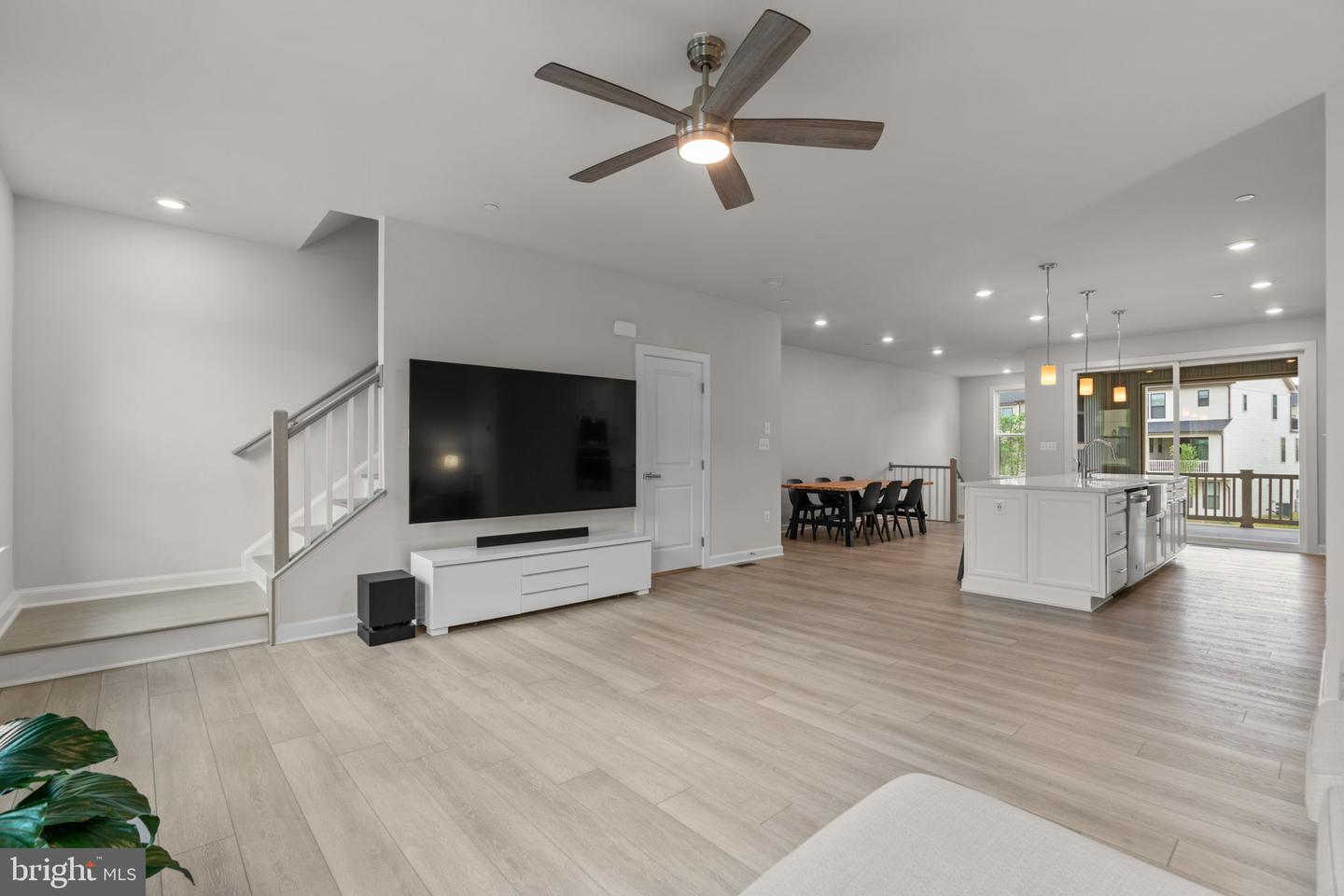 7410 Plainview Ter