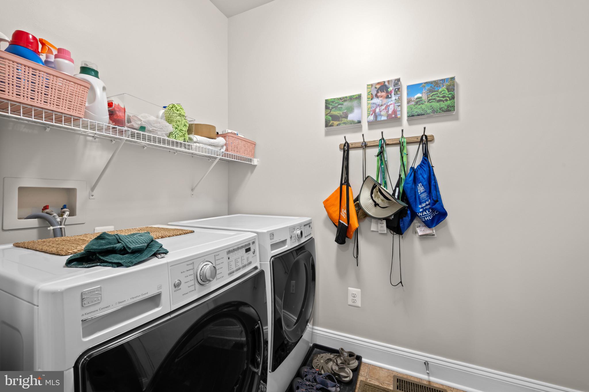 2417 Walking Janelle Way