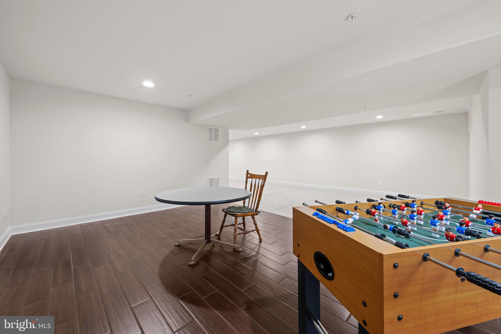 2417 Walking Janelle Way