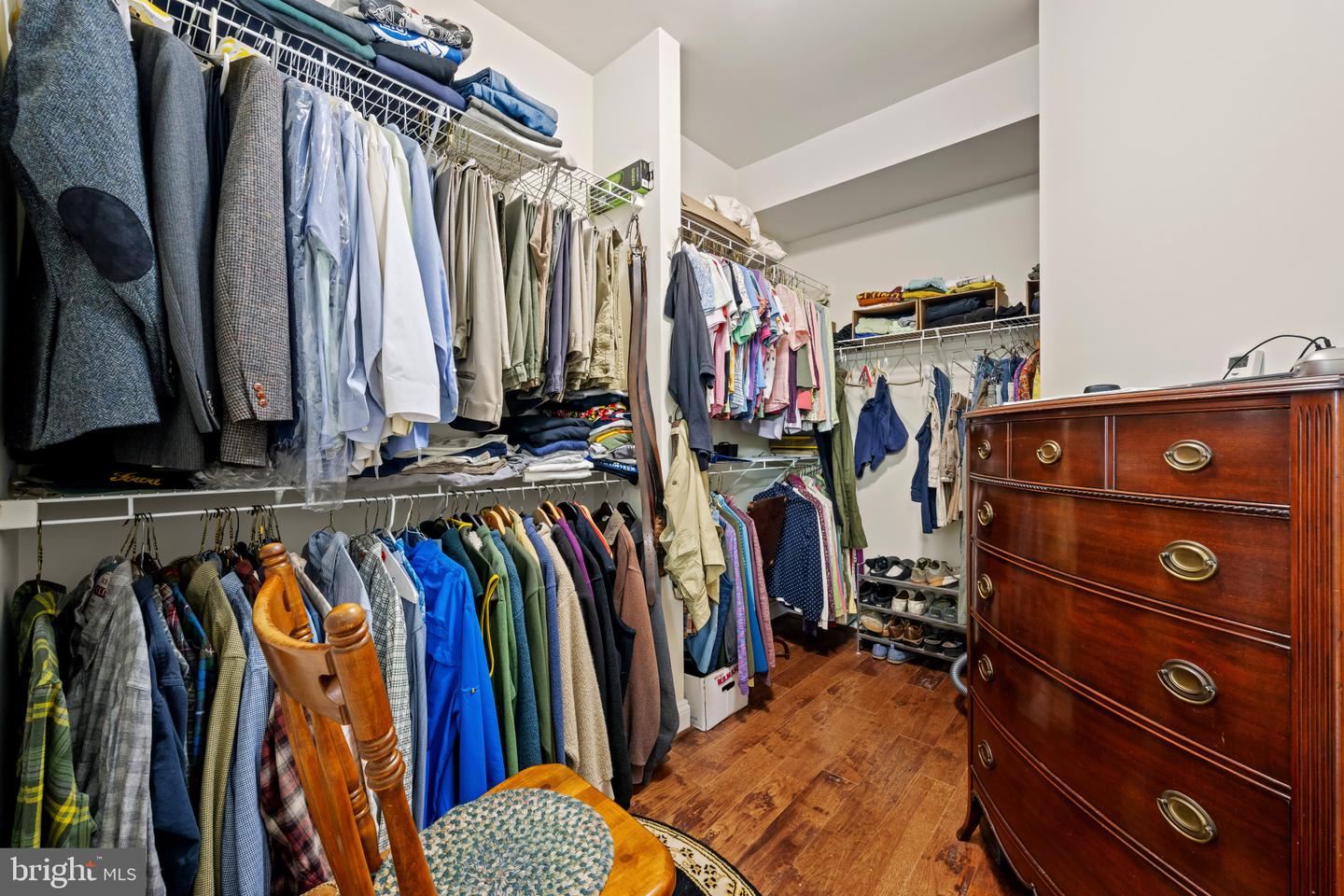 2417 Walking Janelle Way