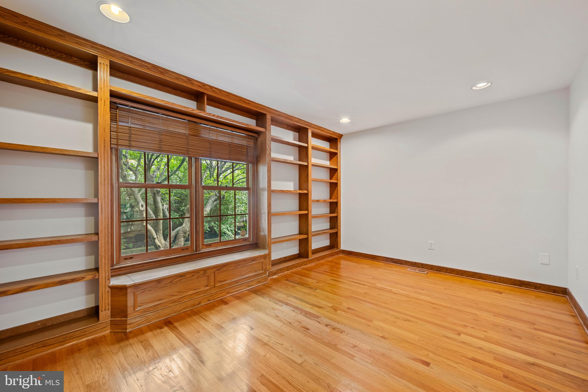 5001 Straight Star Pl