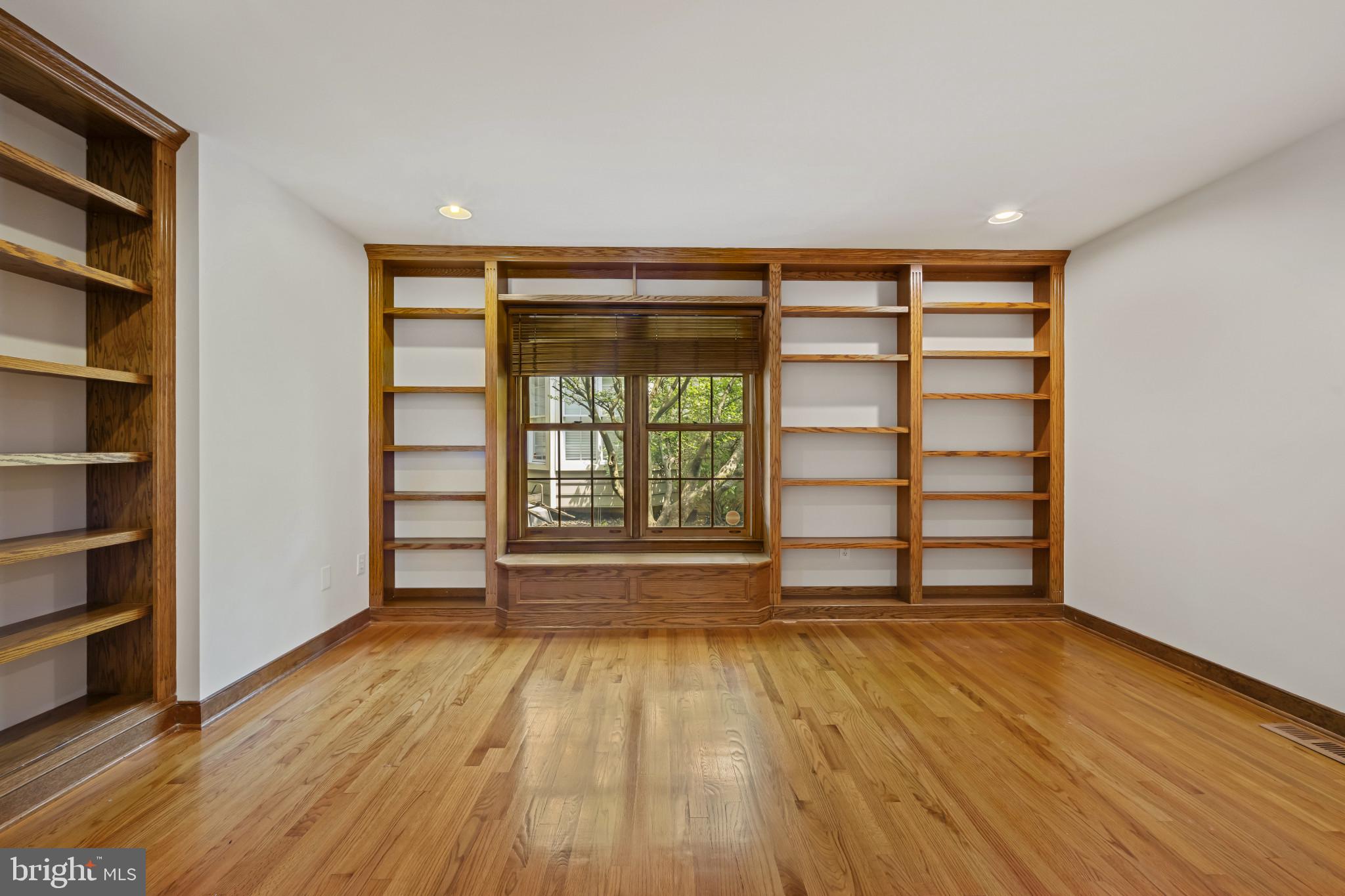 5001 Straight Star Pl