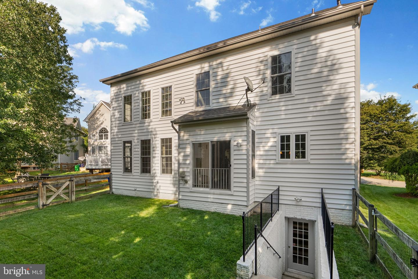 10120 Summer Glow Walk