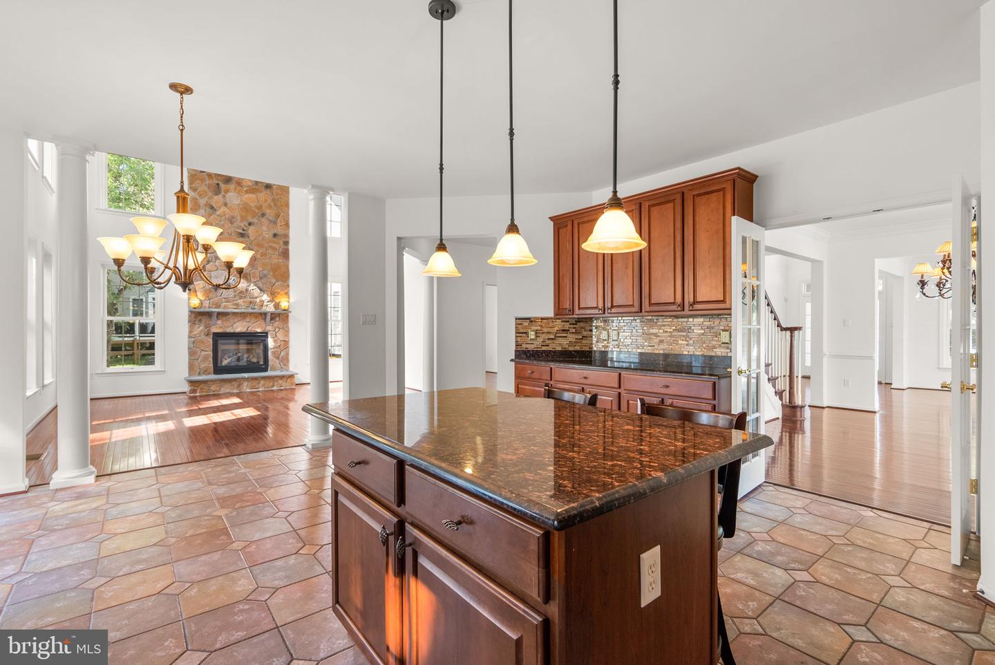 10120 Summer Glow Walk