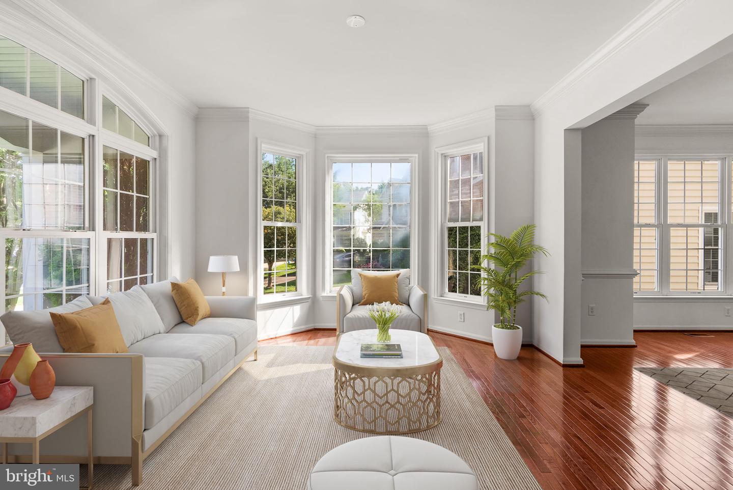 10120 Summer Glow Walk