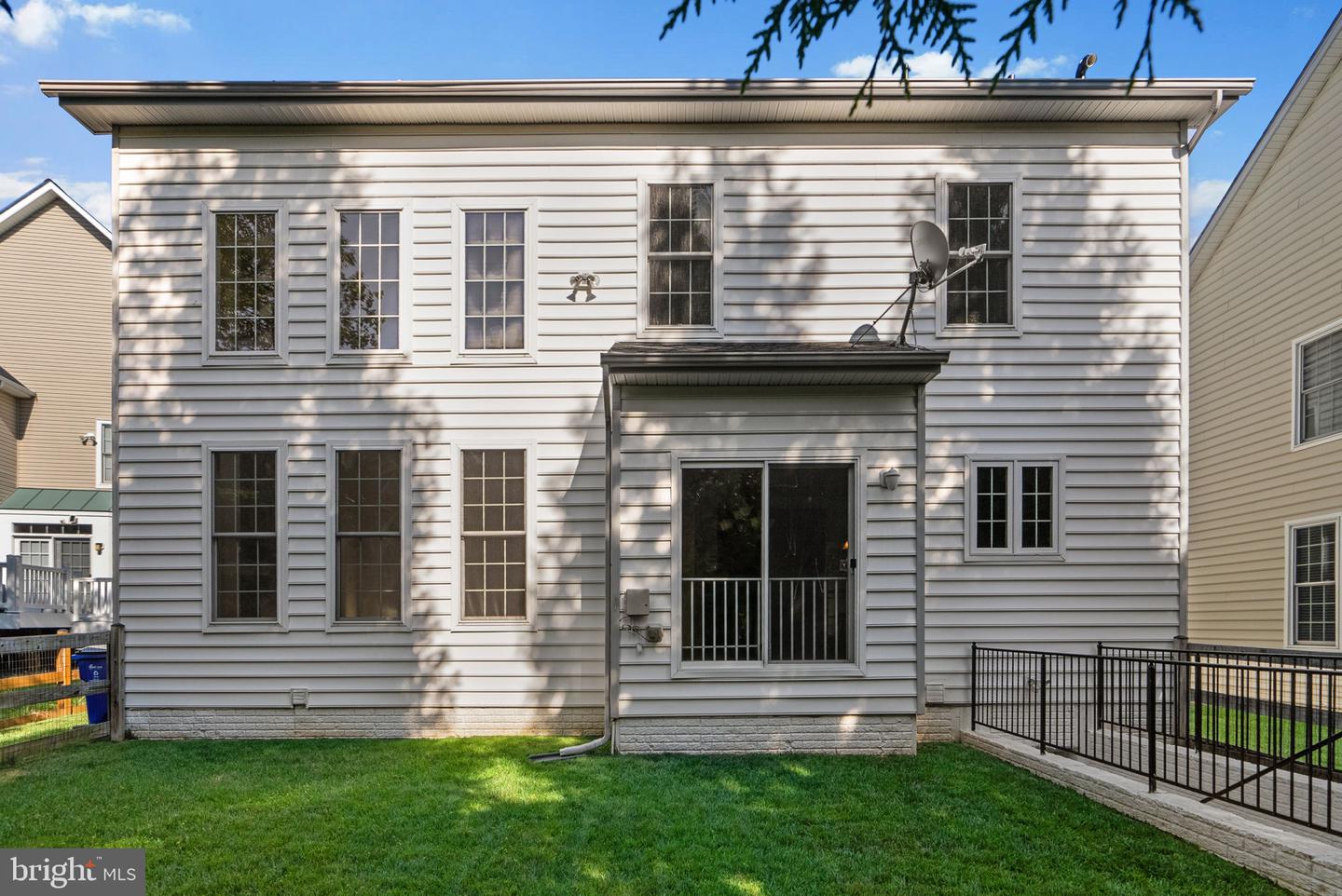 10120 Summer Glow Walk