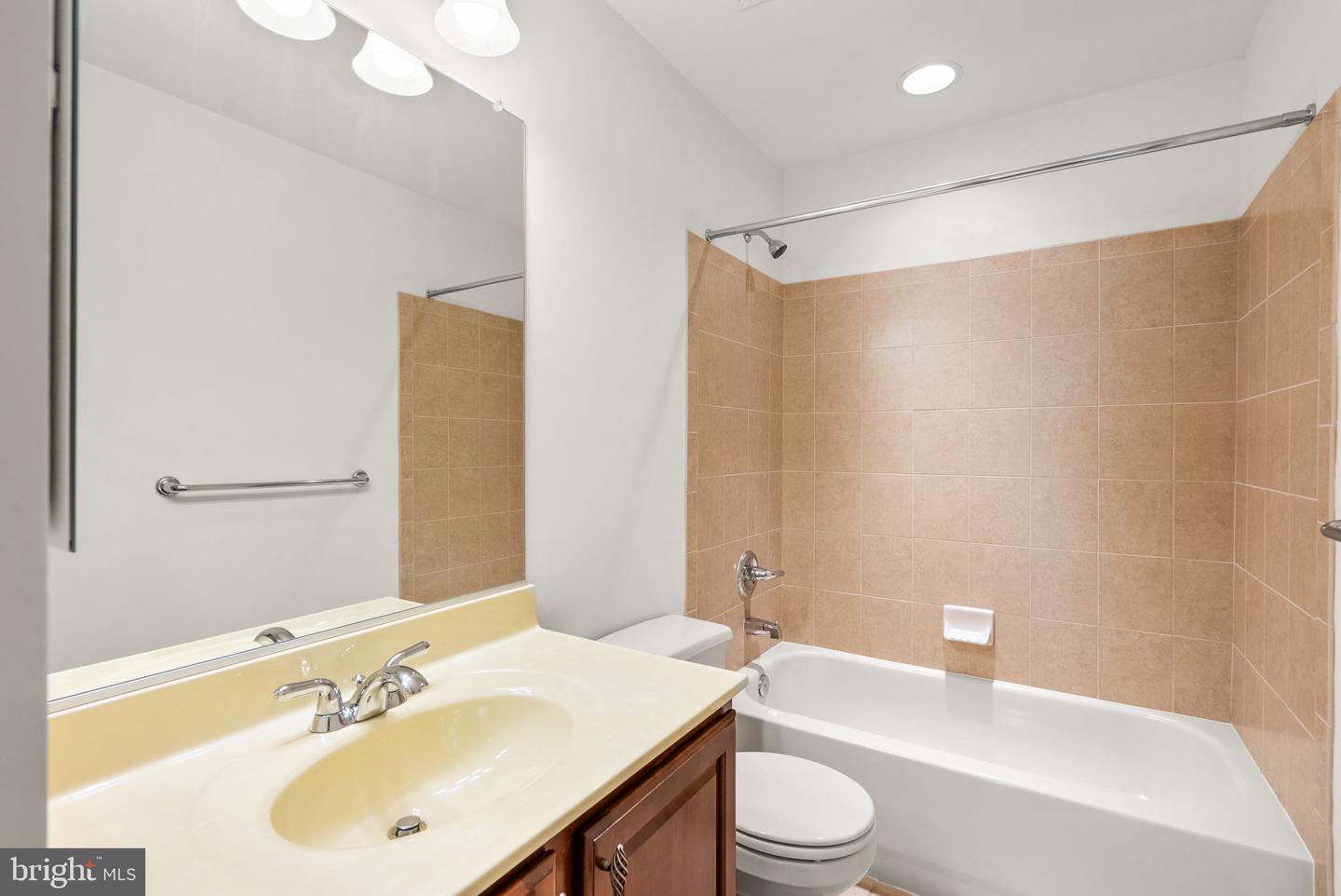 10120 Summer Glow Walk