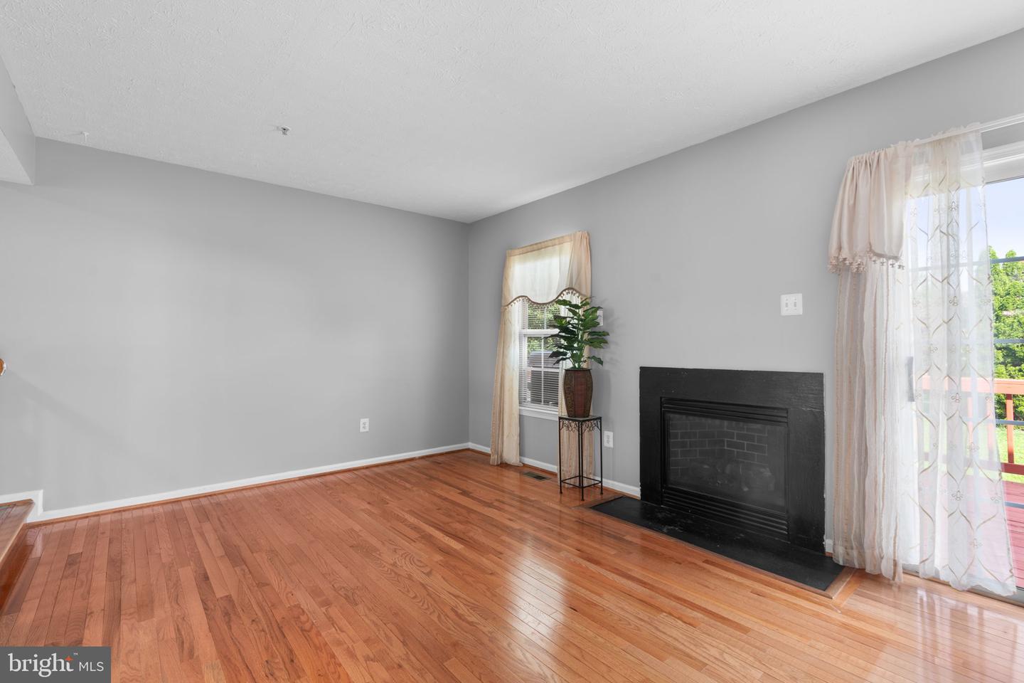 8839 Hawthorne Ct