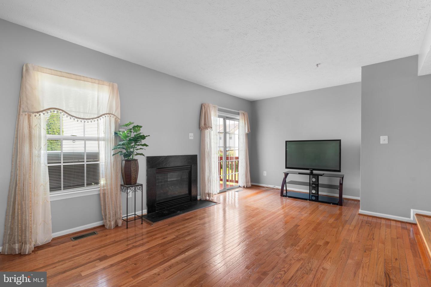 8839 Hawthorne Ct