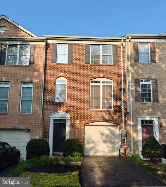 8928 Dawson Manor Dr