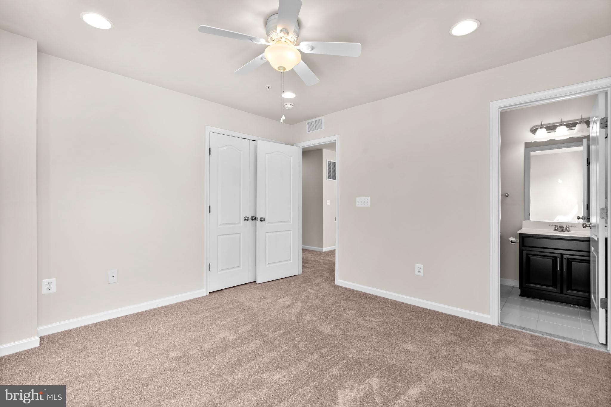 2414 Valley View Way