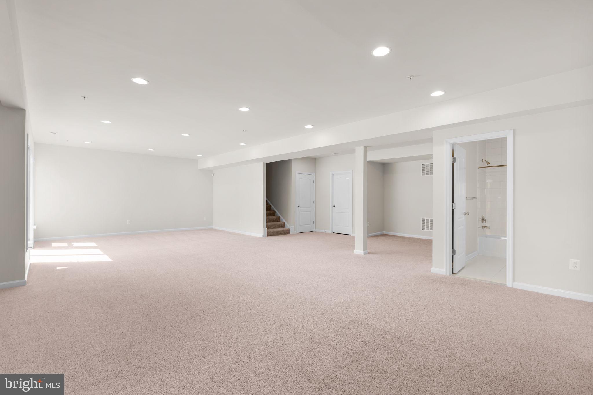 2414 Valley View Way