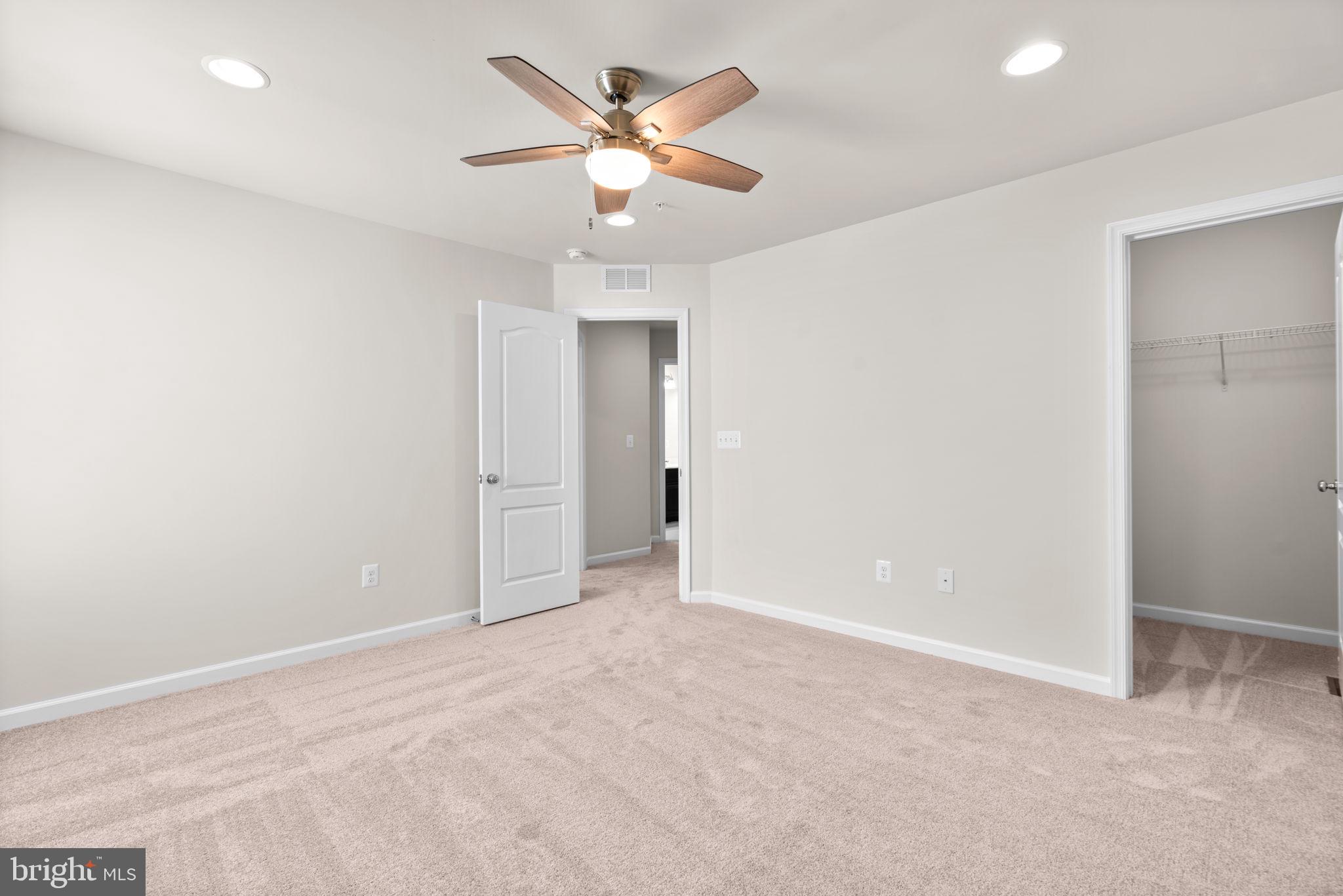 2414 Valley View Way