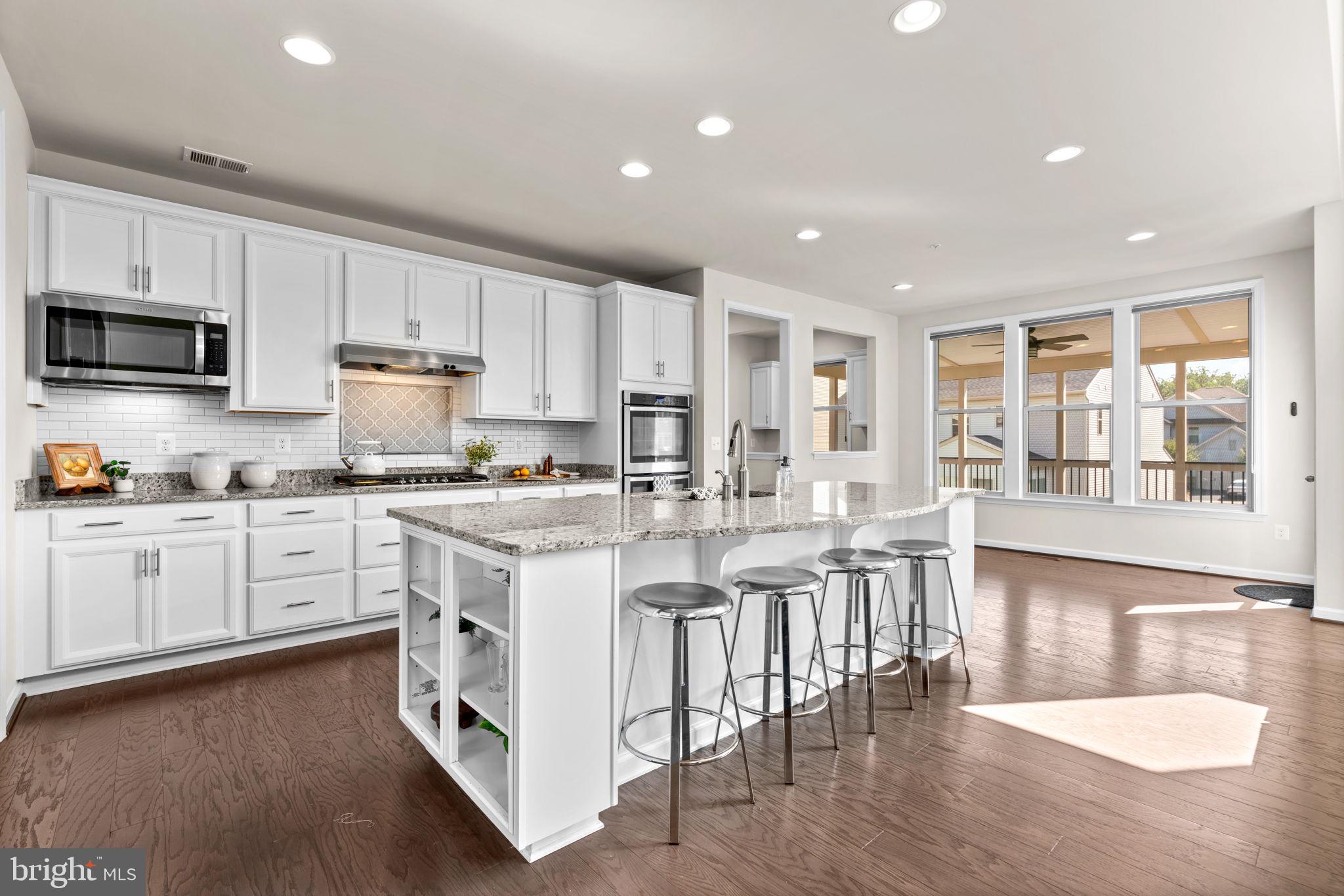 2414 Valley View Way