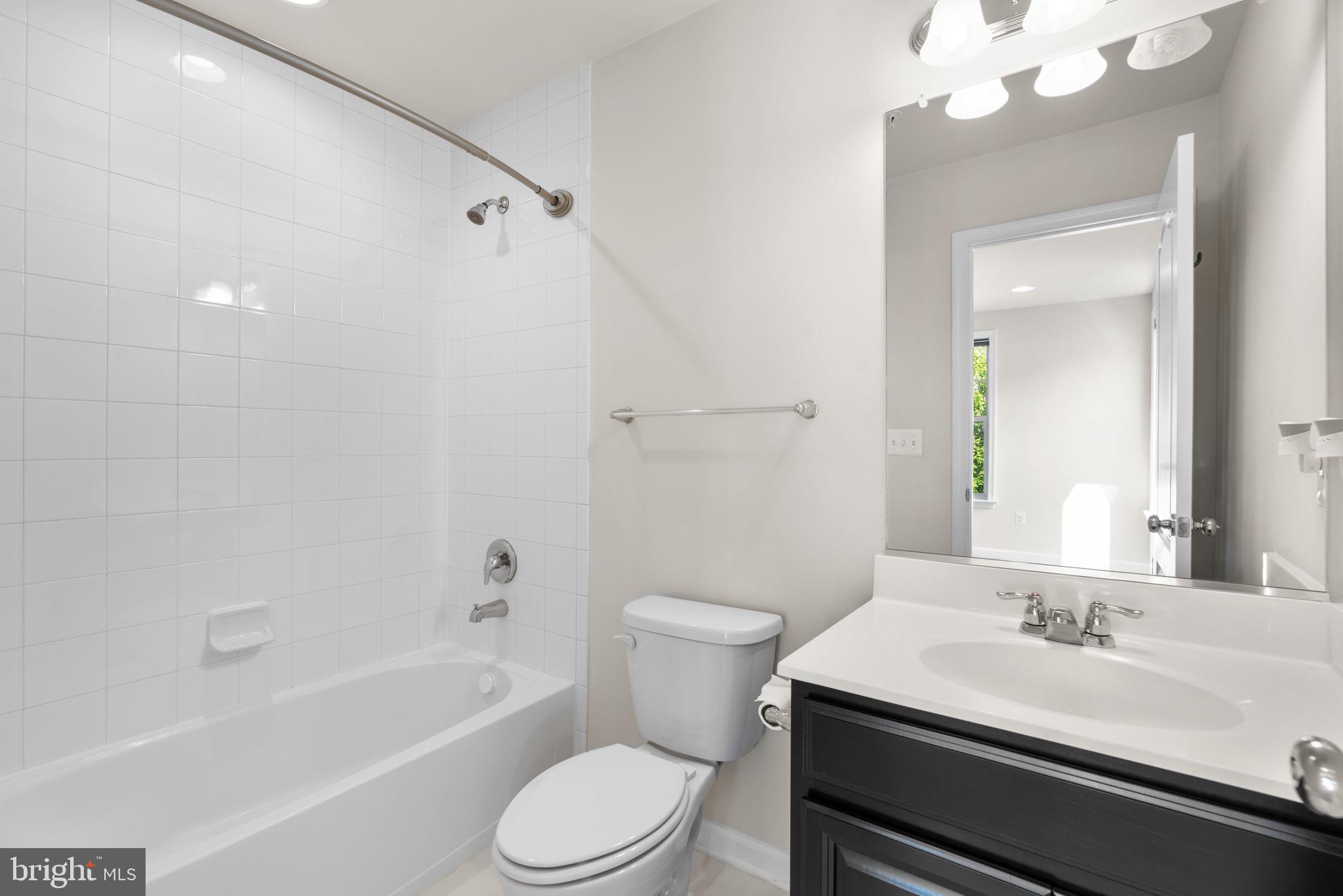 2414 Valley View Way