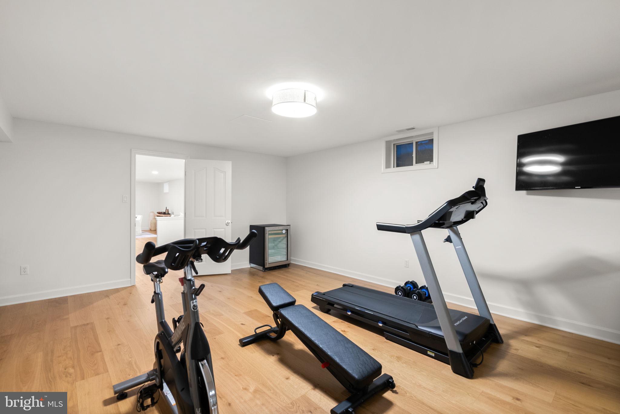 10312 KINGSWAY COURT