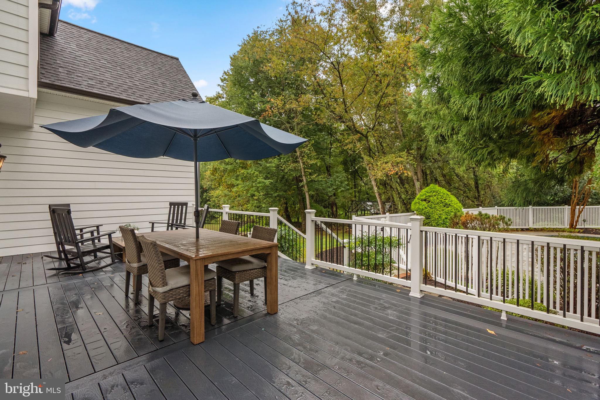 10312 KINGSWAY COURT