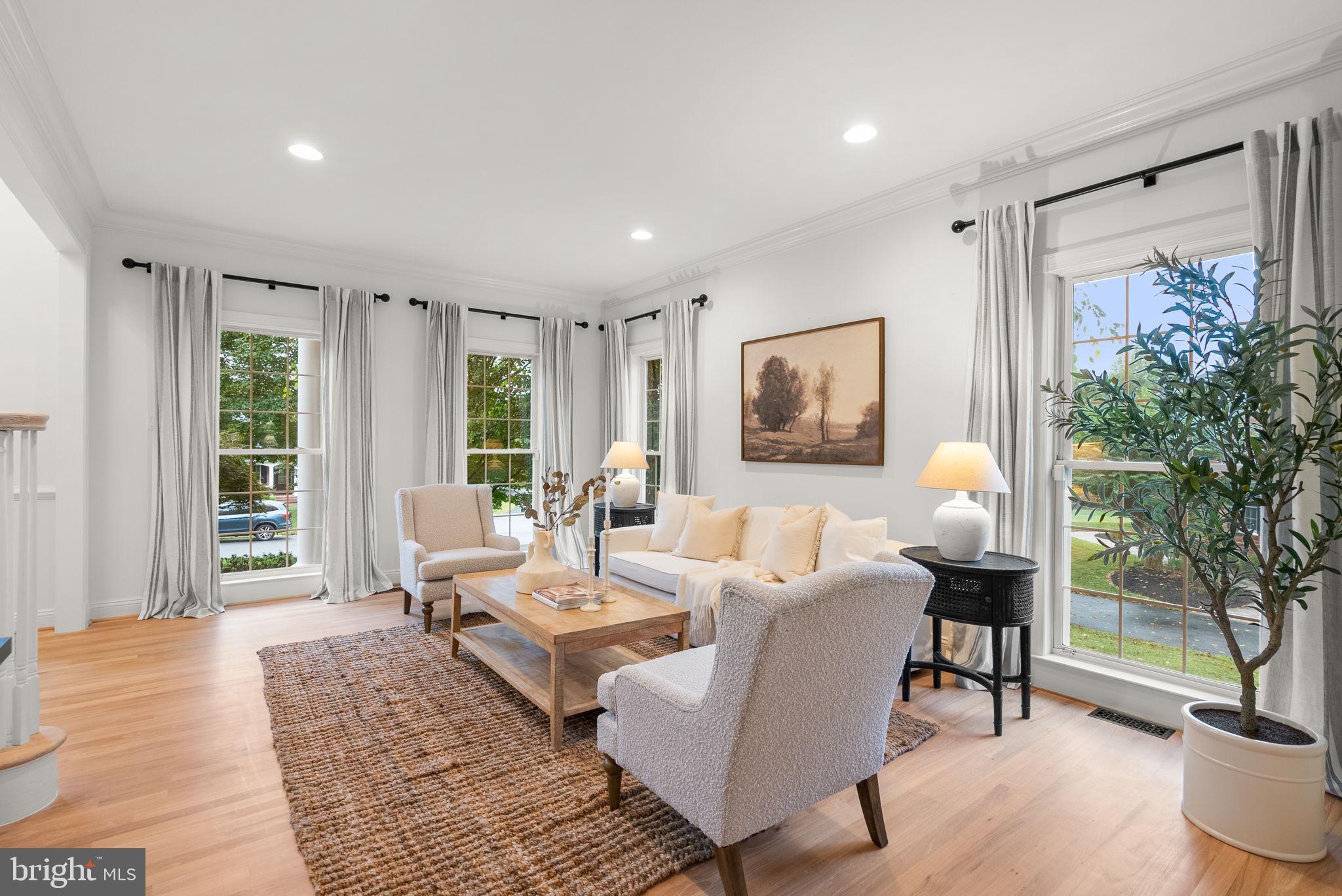 10312 KINGSWAY COURT