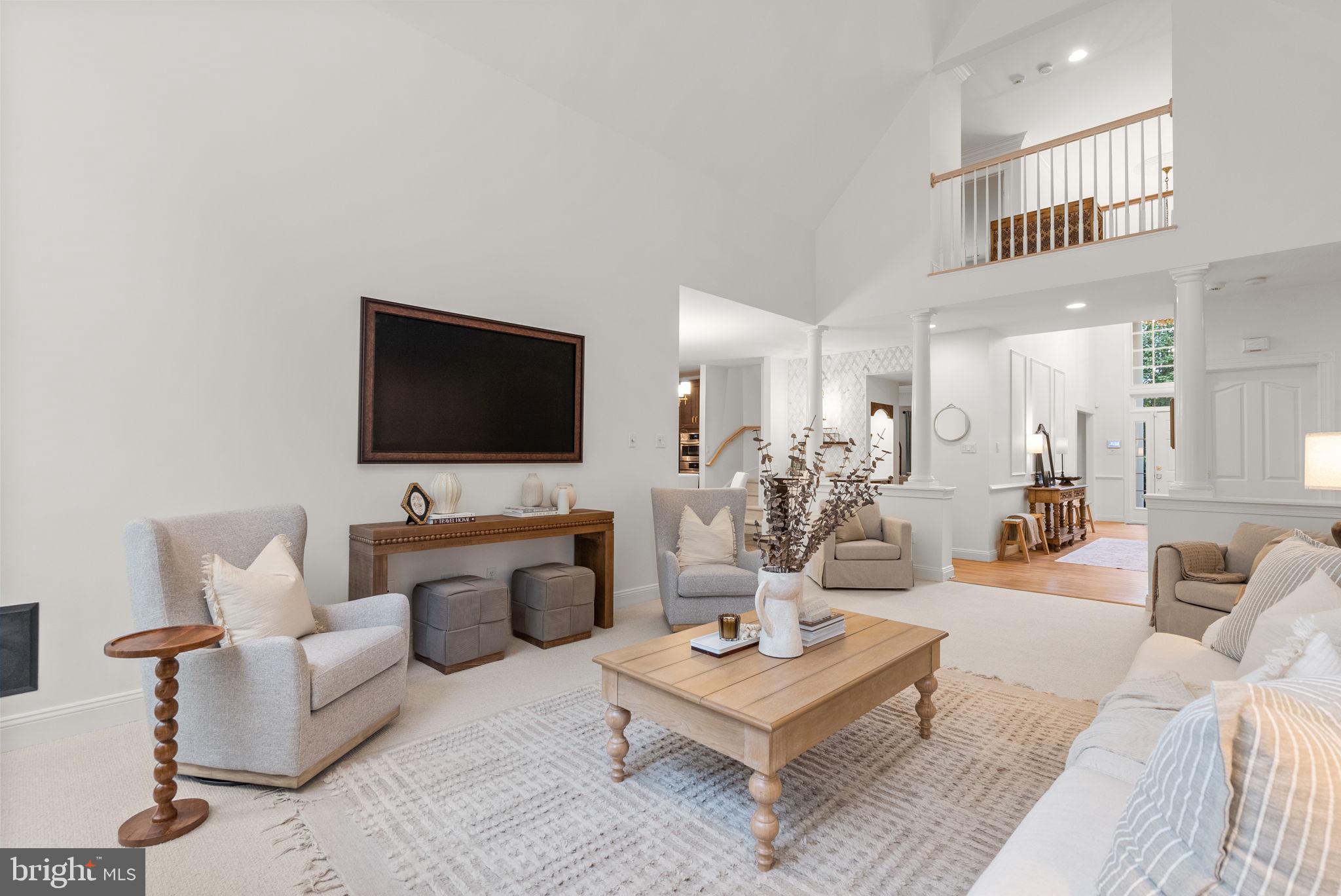 10312 KINGSWAY COURT