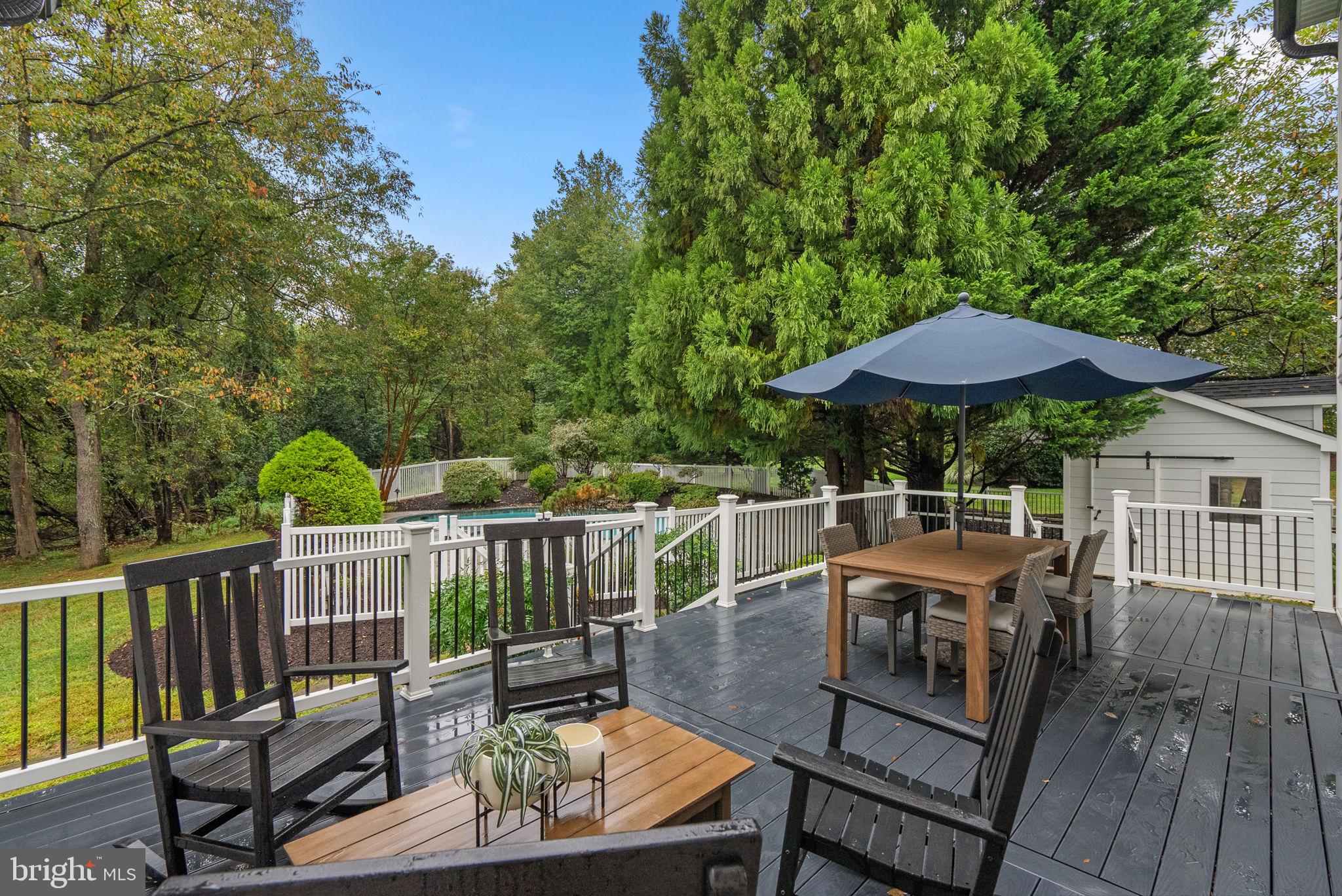 10312 KINGSWAY COURT