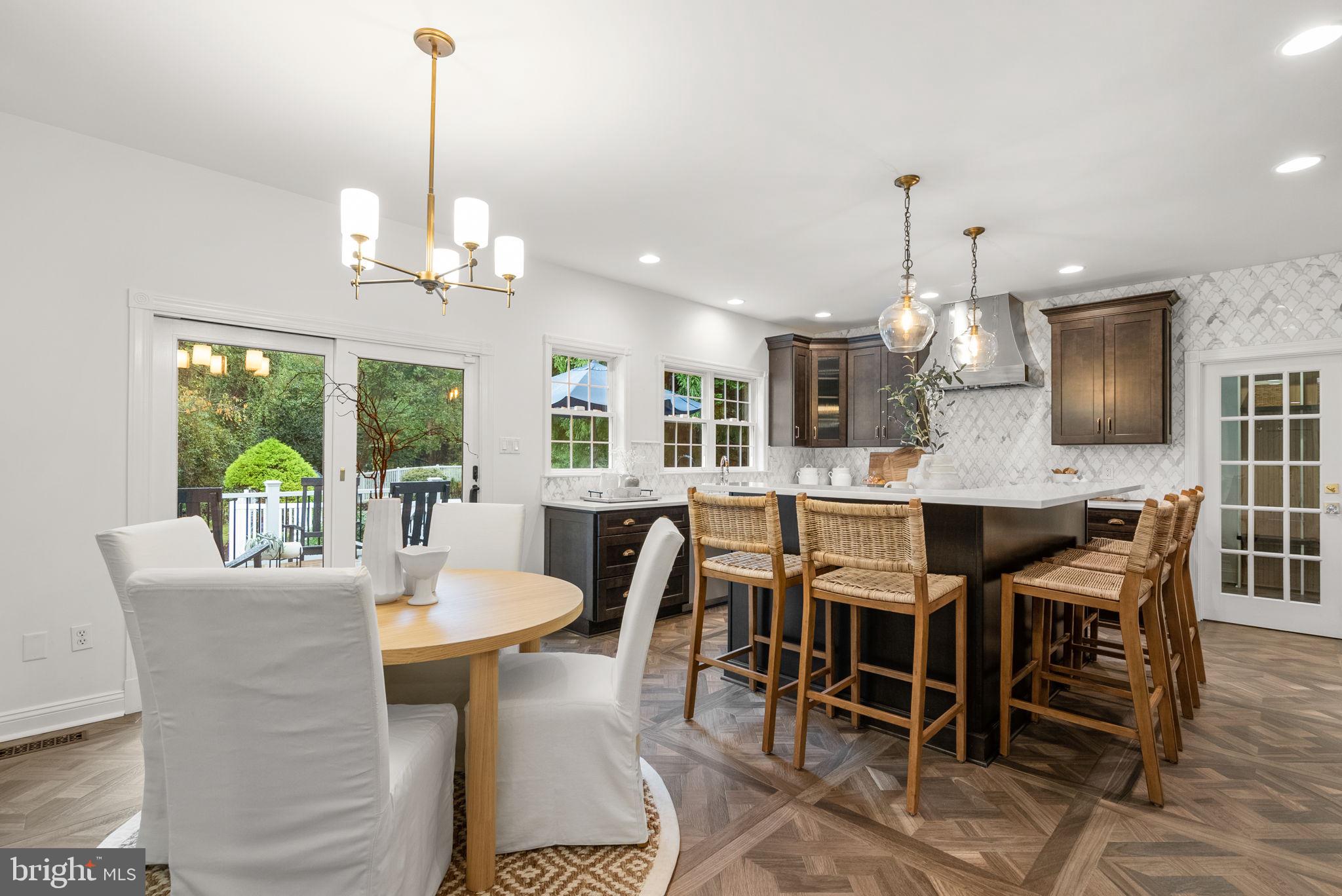 10312 KINGSWAY COURT