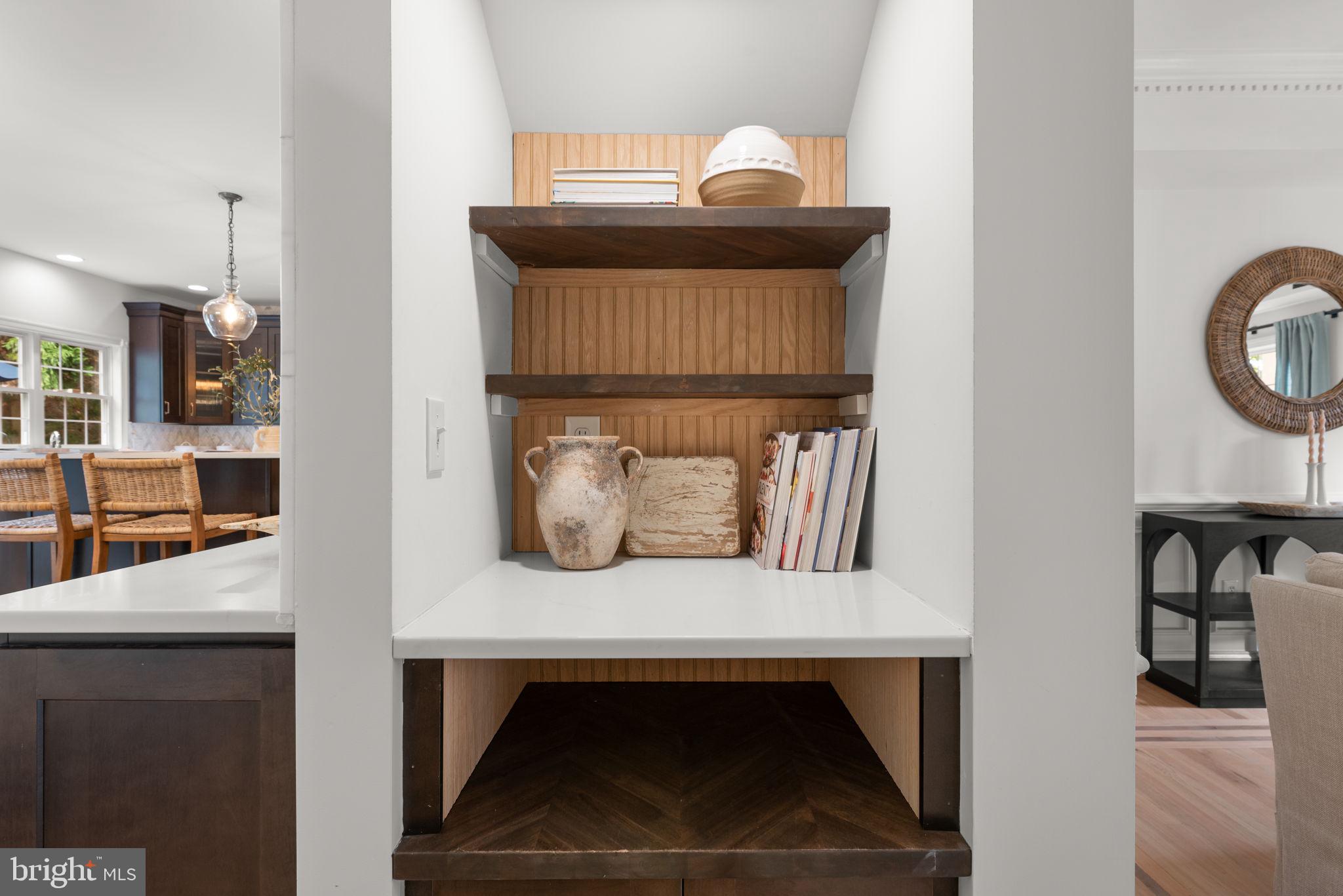 10312 KINGSWAY COURT