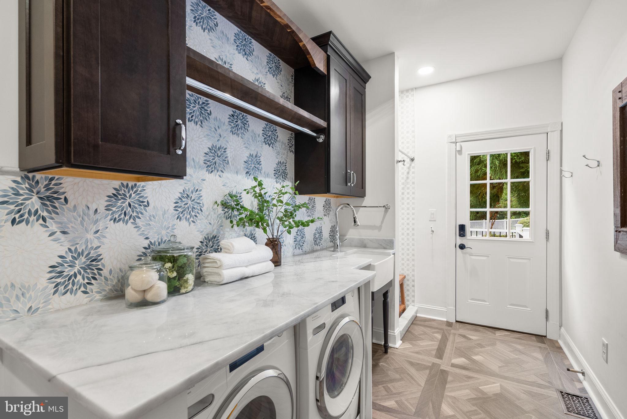 10312 KINGSWAY COURT