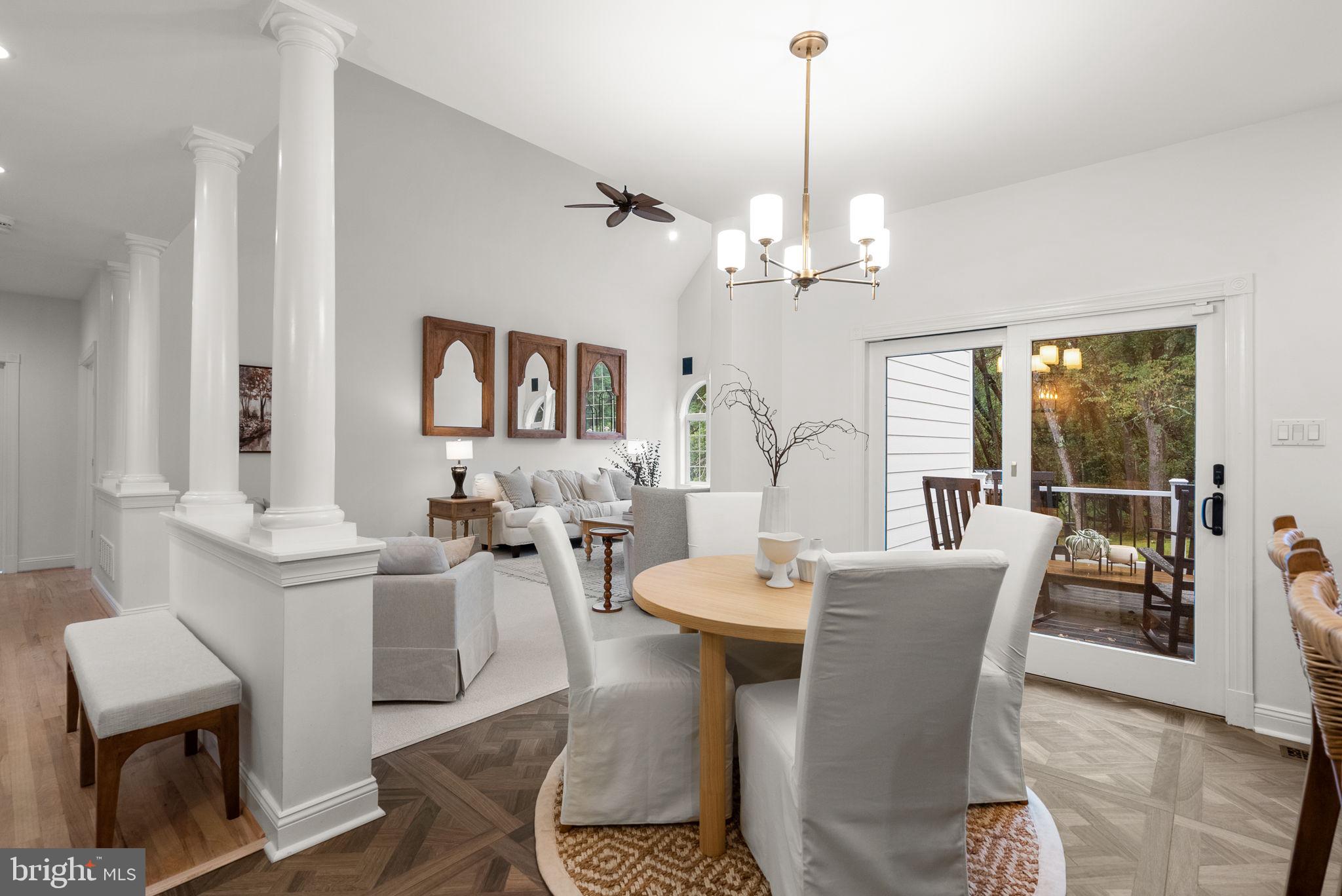 10312 KINGSWAY COURT