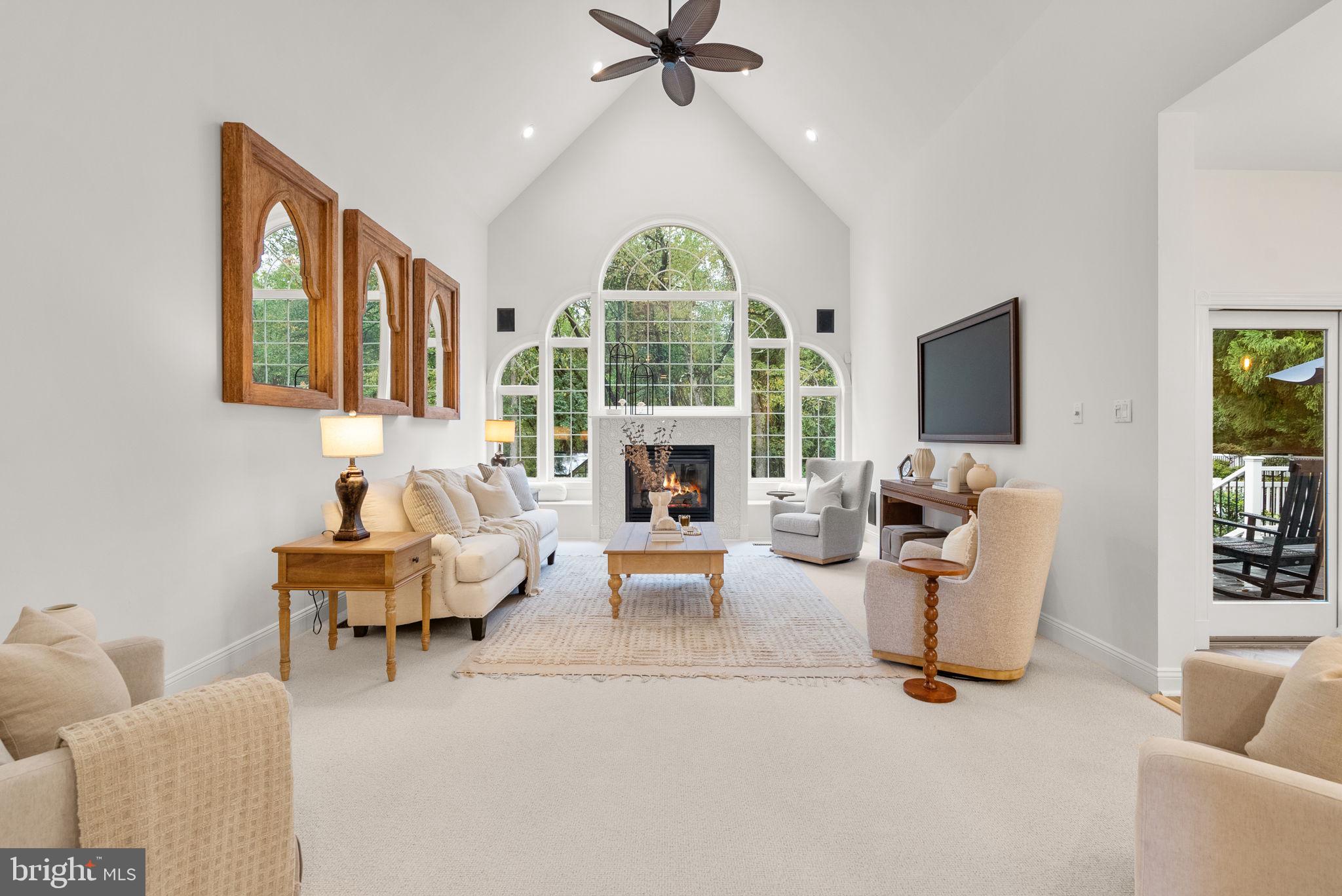 10312 KINGSWAY COURT