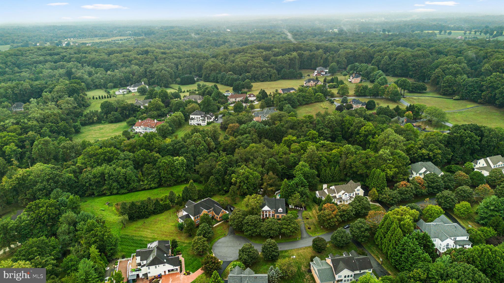 10312 KINGSWAY COURT