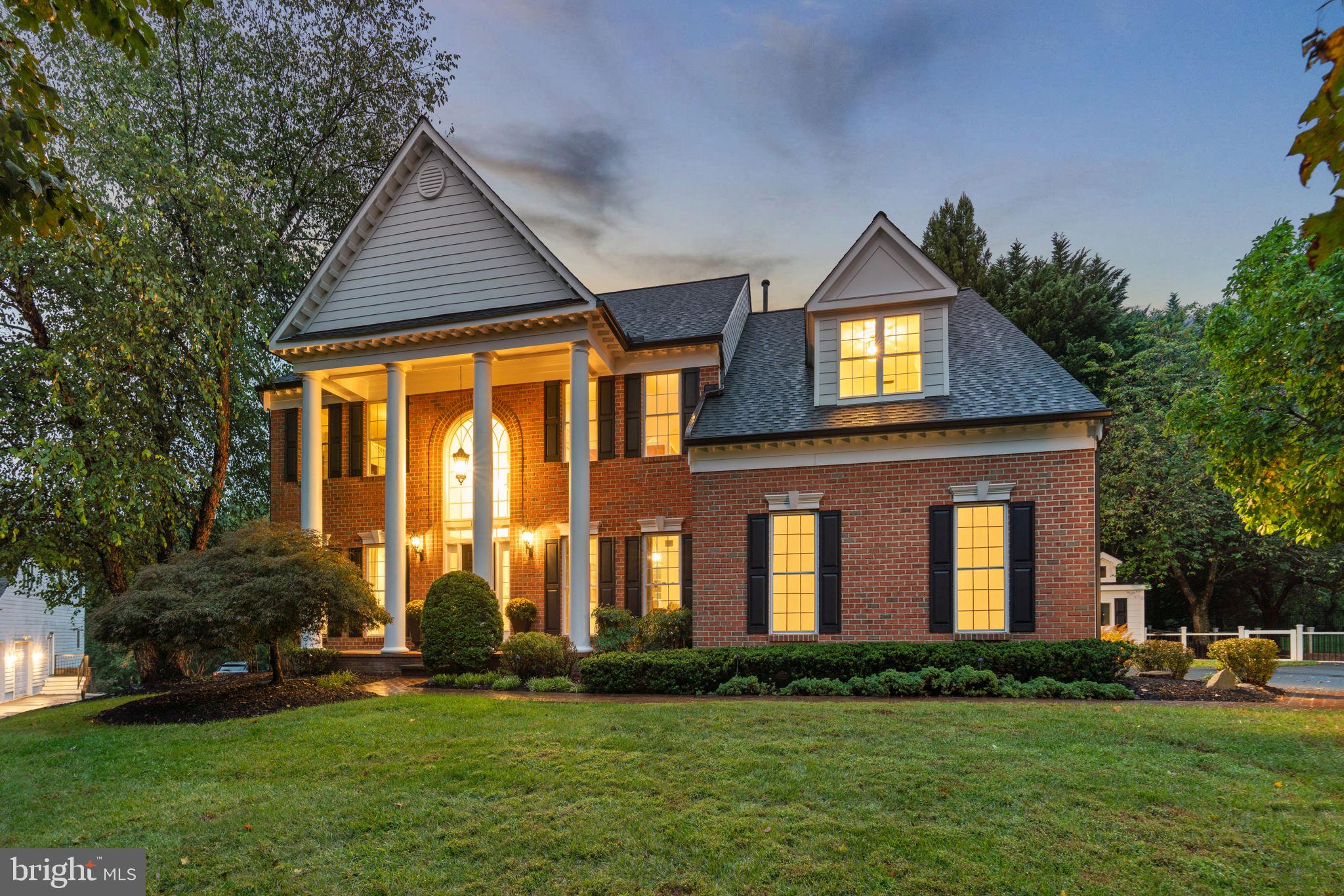 10312 KINGSWAY COURT