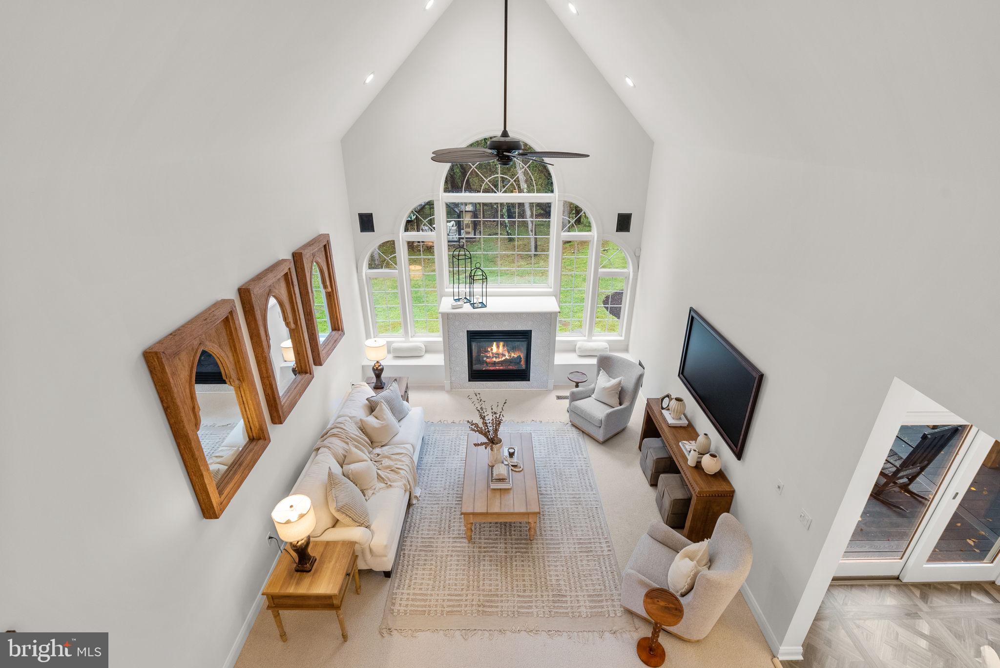 10312 KINGSWAY COURT