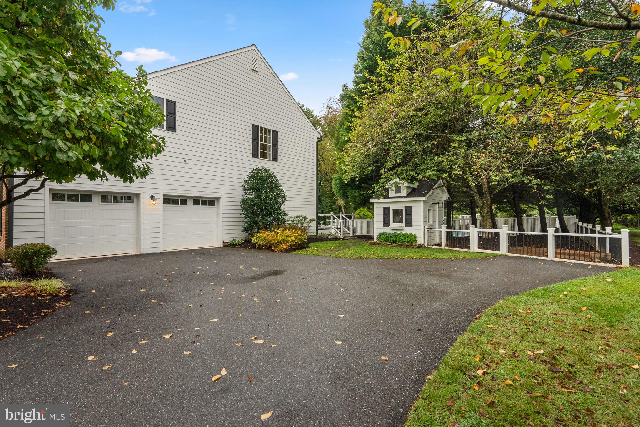 10312 KINGSWAY COURT