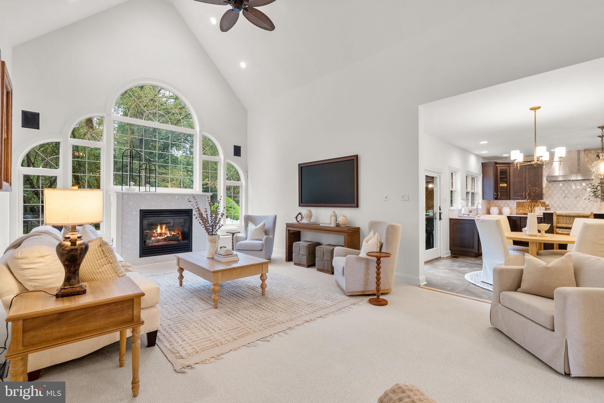 10312 KINGSWAY COURT