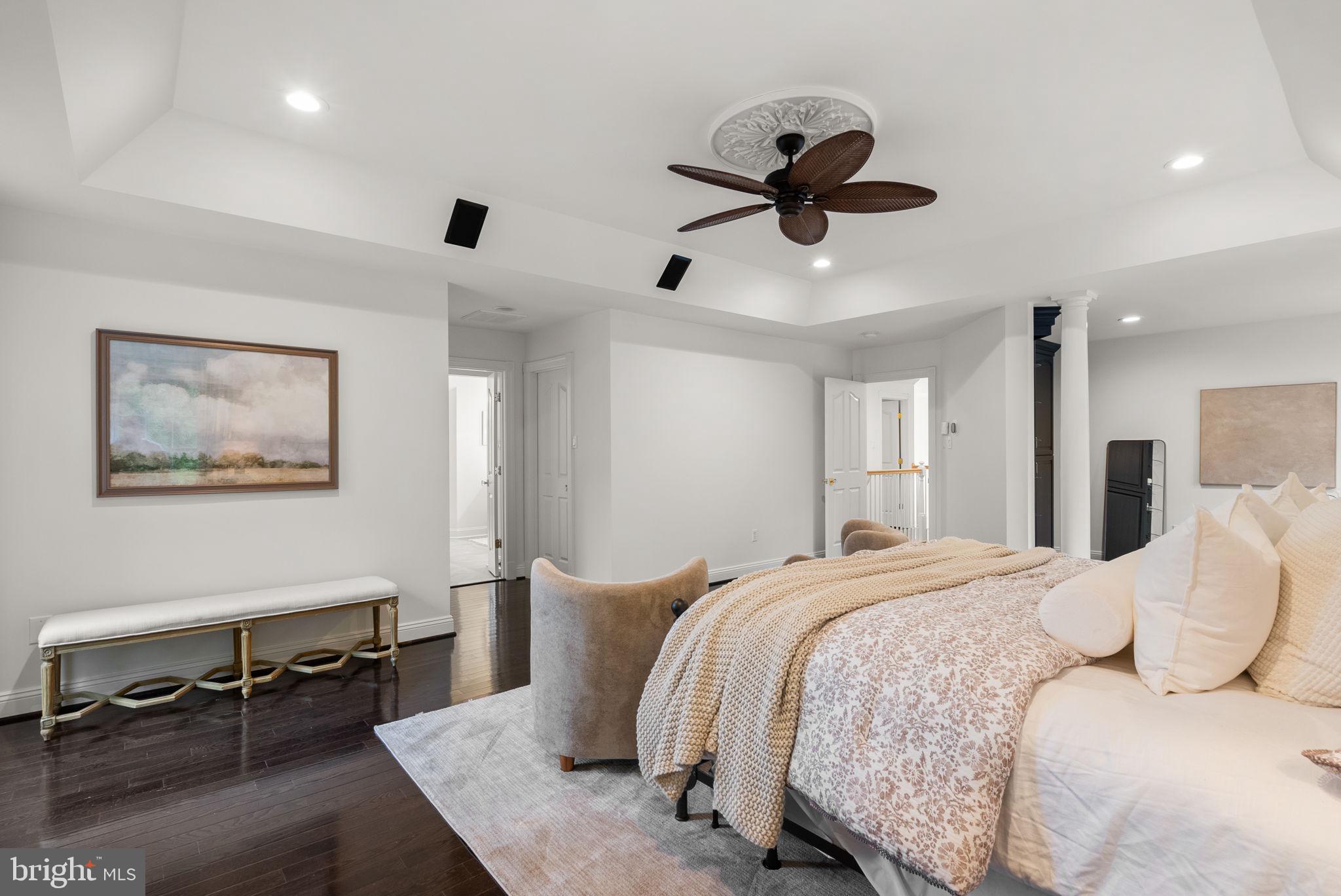 10312 KINGSWAY COURT