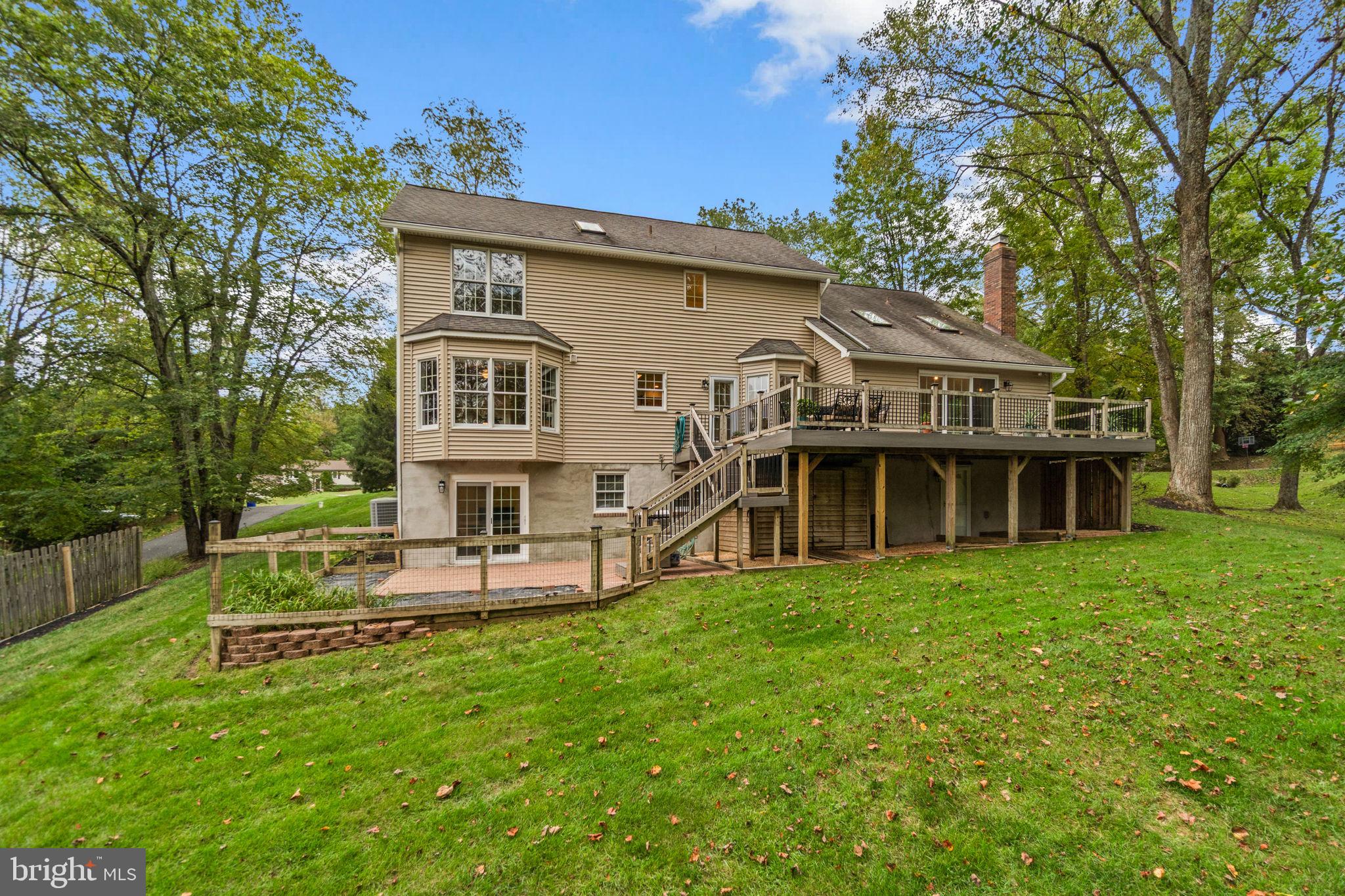 10655 BREEZEWOOD DRIVE