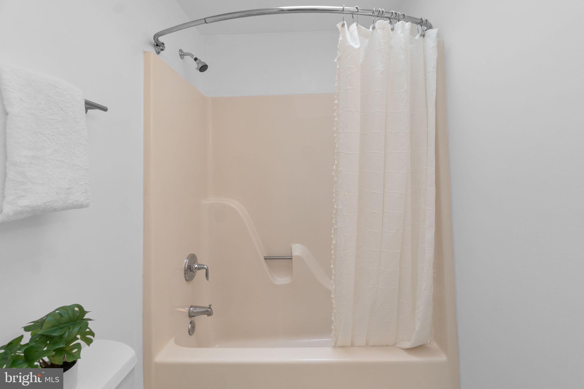 10655 BREEZEWOOD DRIVE