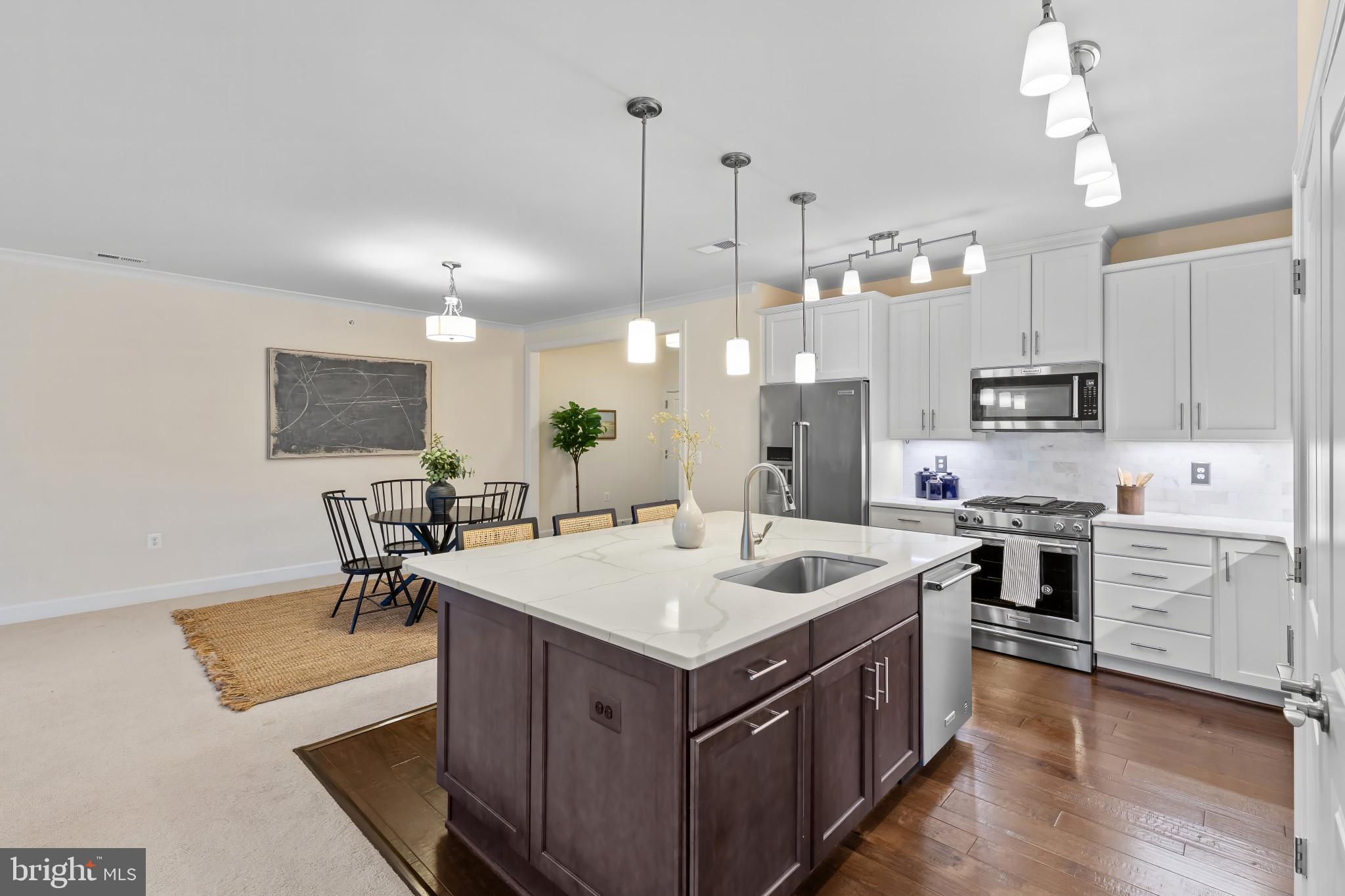 10520 RESORT ROAD 304