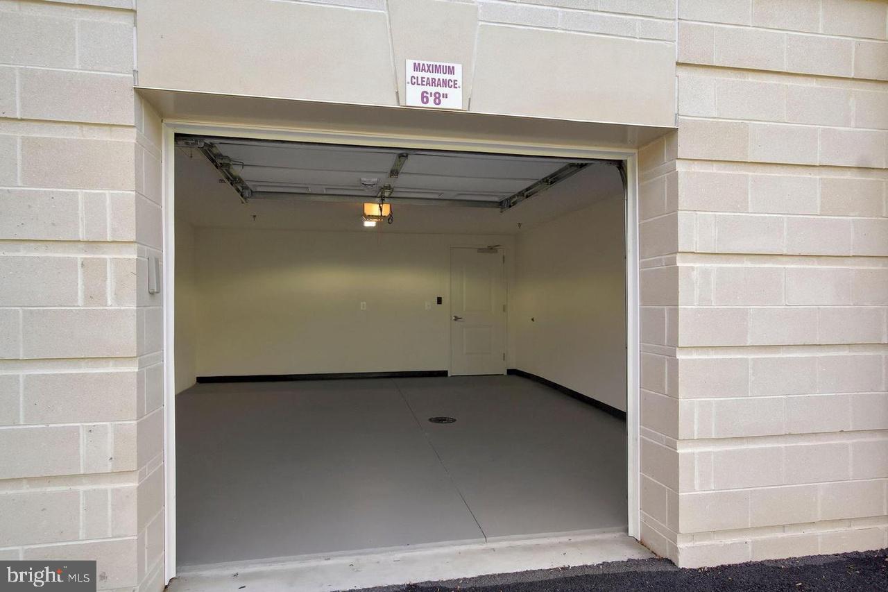 10520 RESORT ROAD 304