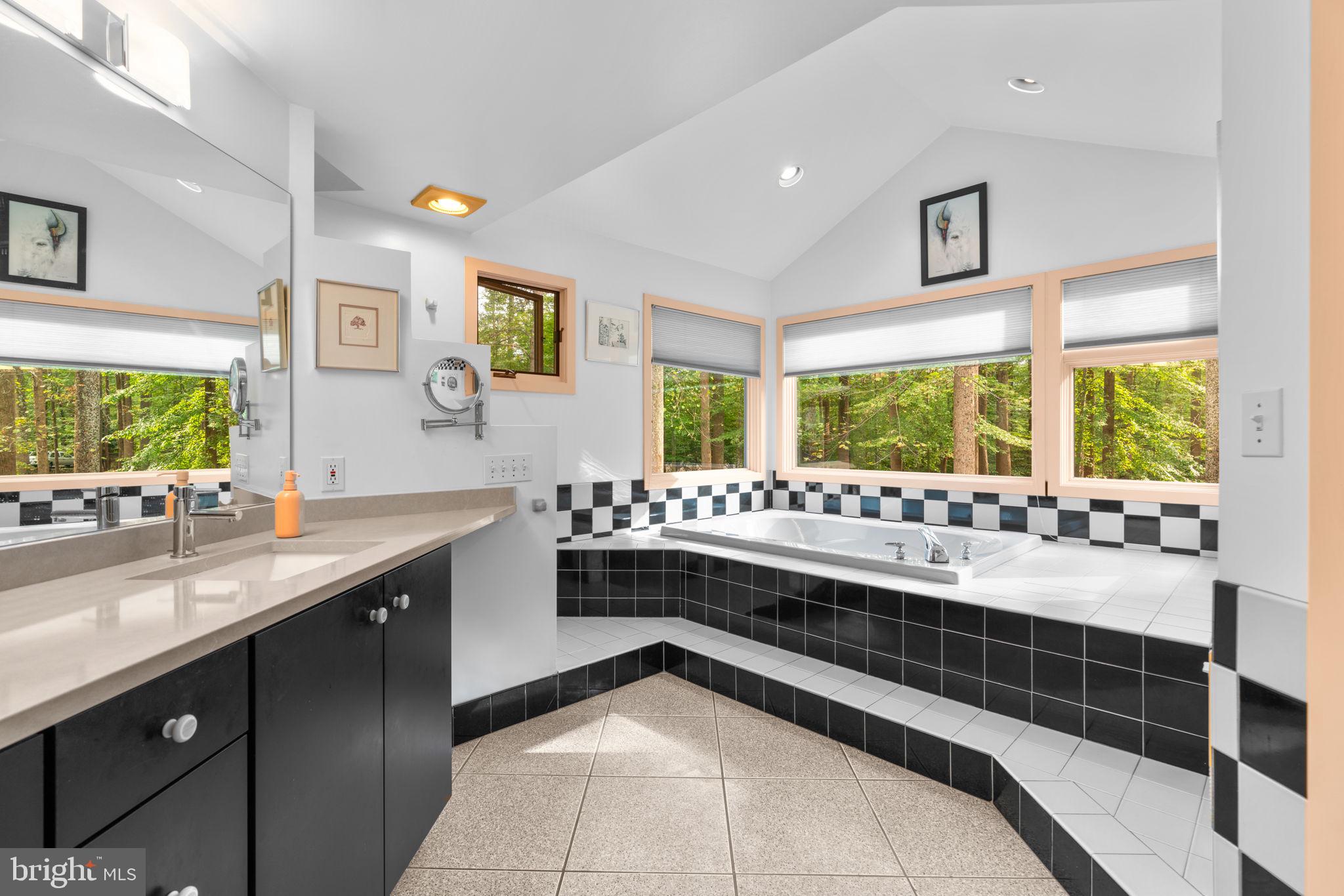 11822 LINDEN CHAPEL ROAD