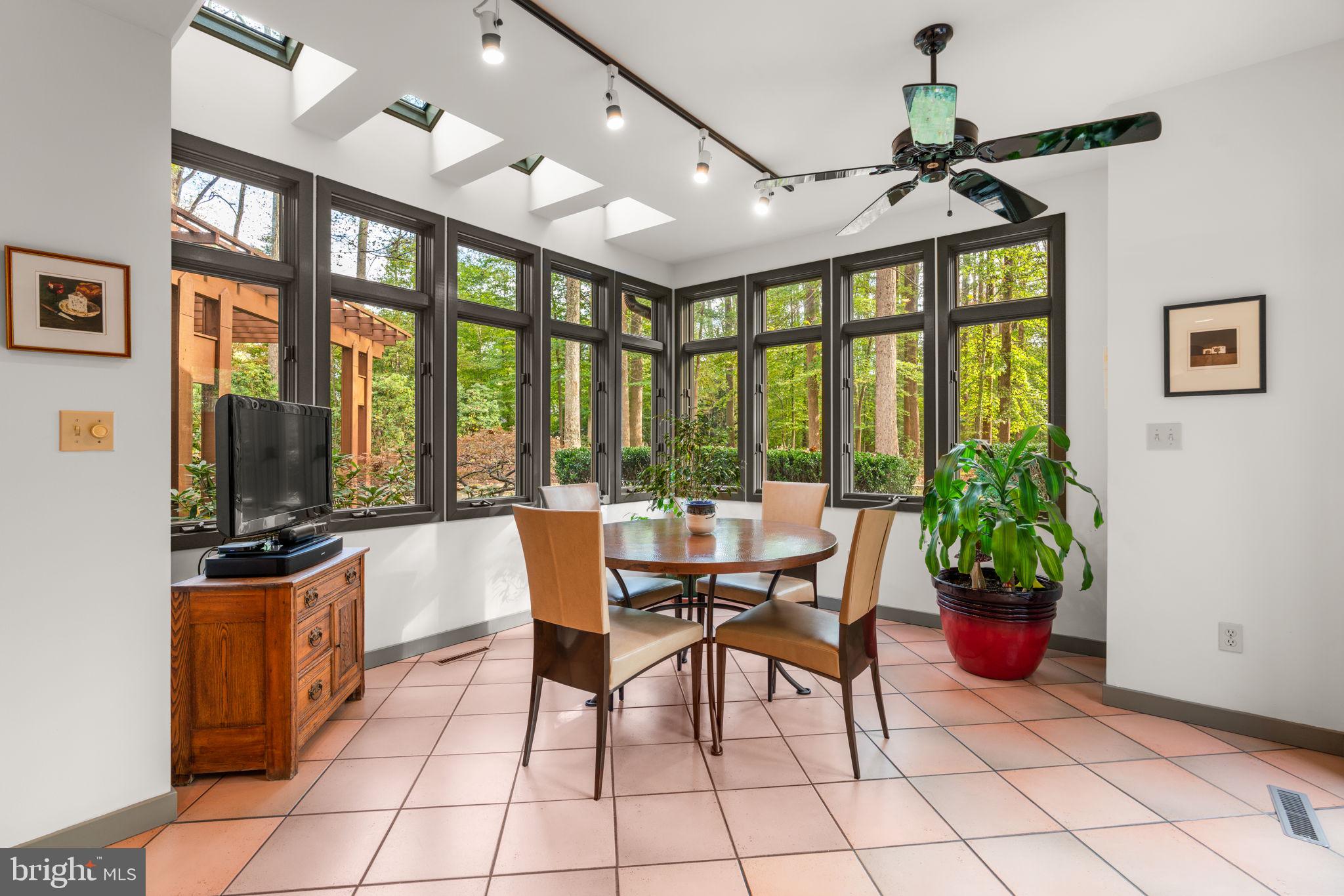 11822 LINDEN CHAPEL ROAD