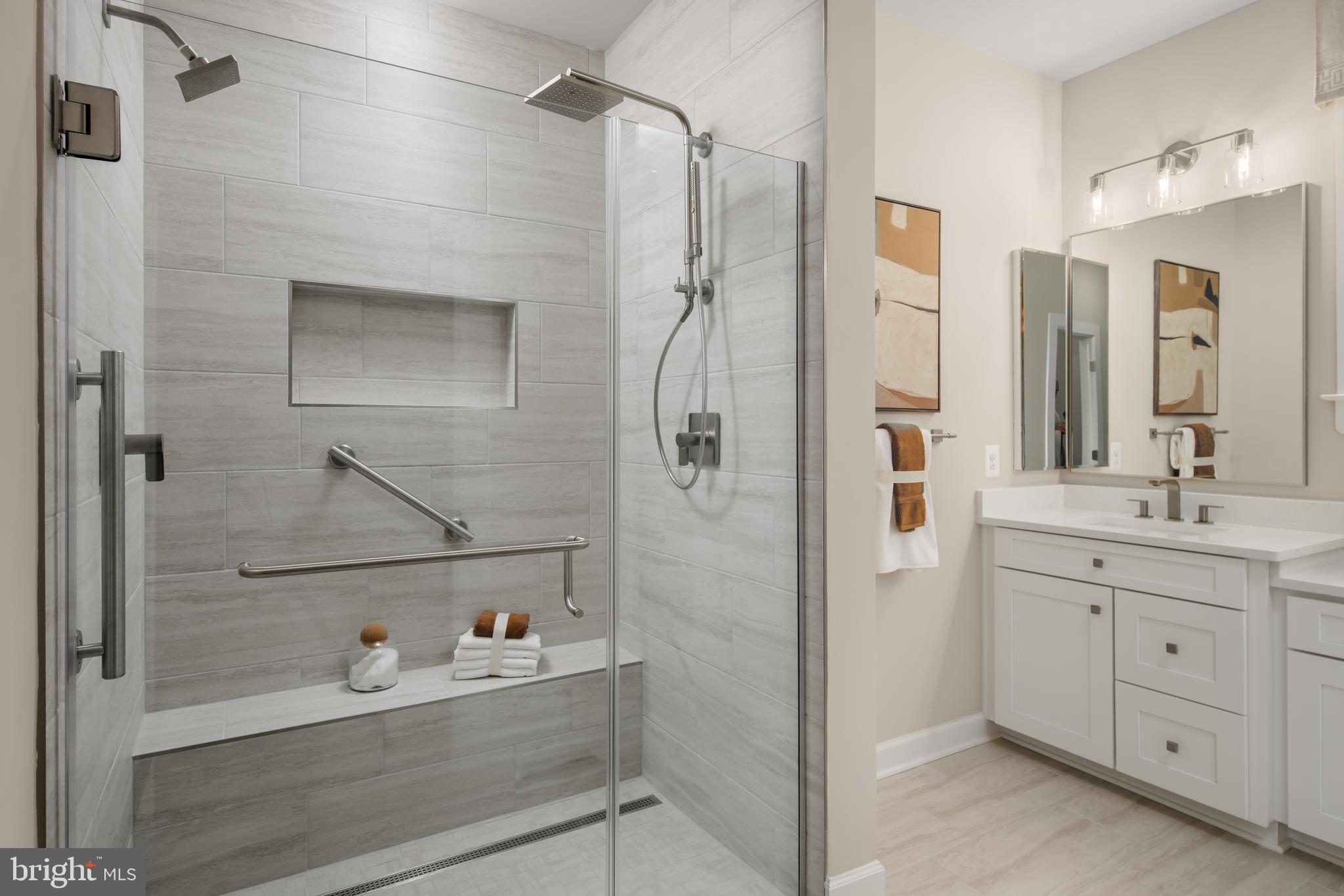 6497 SWIMMER ROW WAY