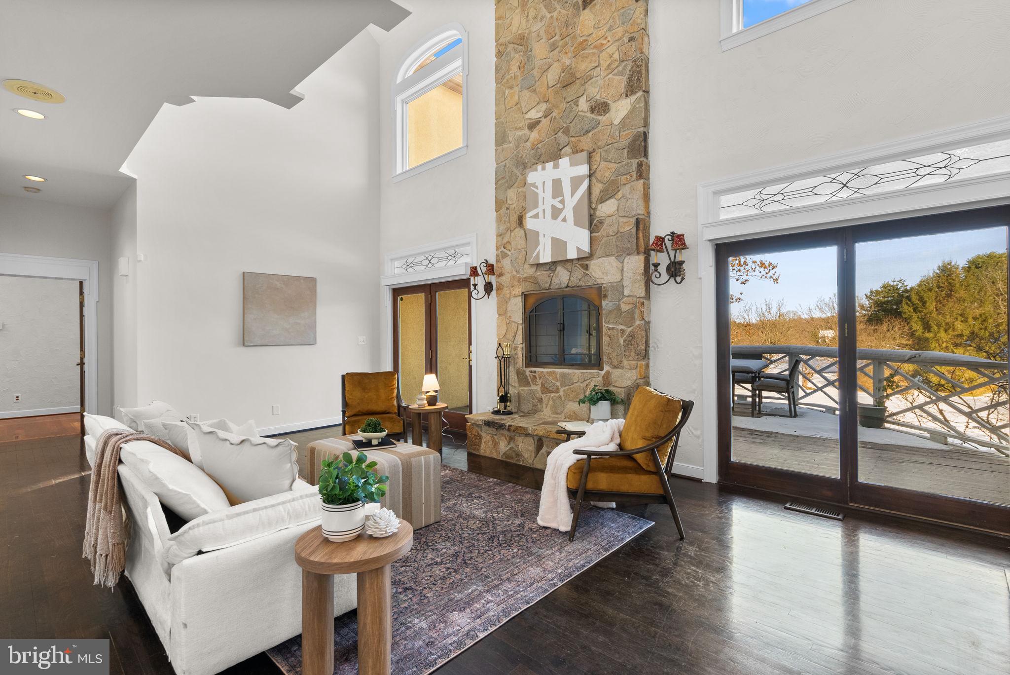 2840 KINGS GIFT DRIVE