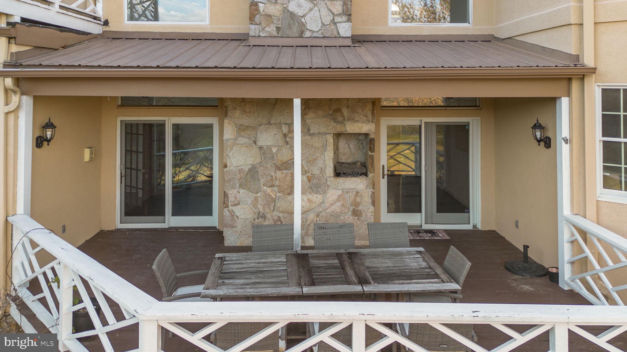 2840 KINGS GIFT DRIVE