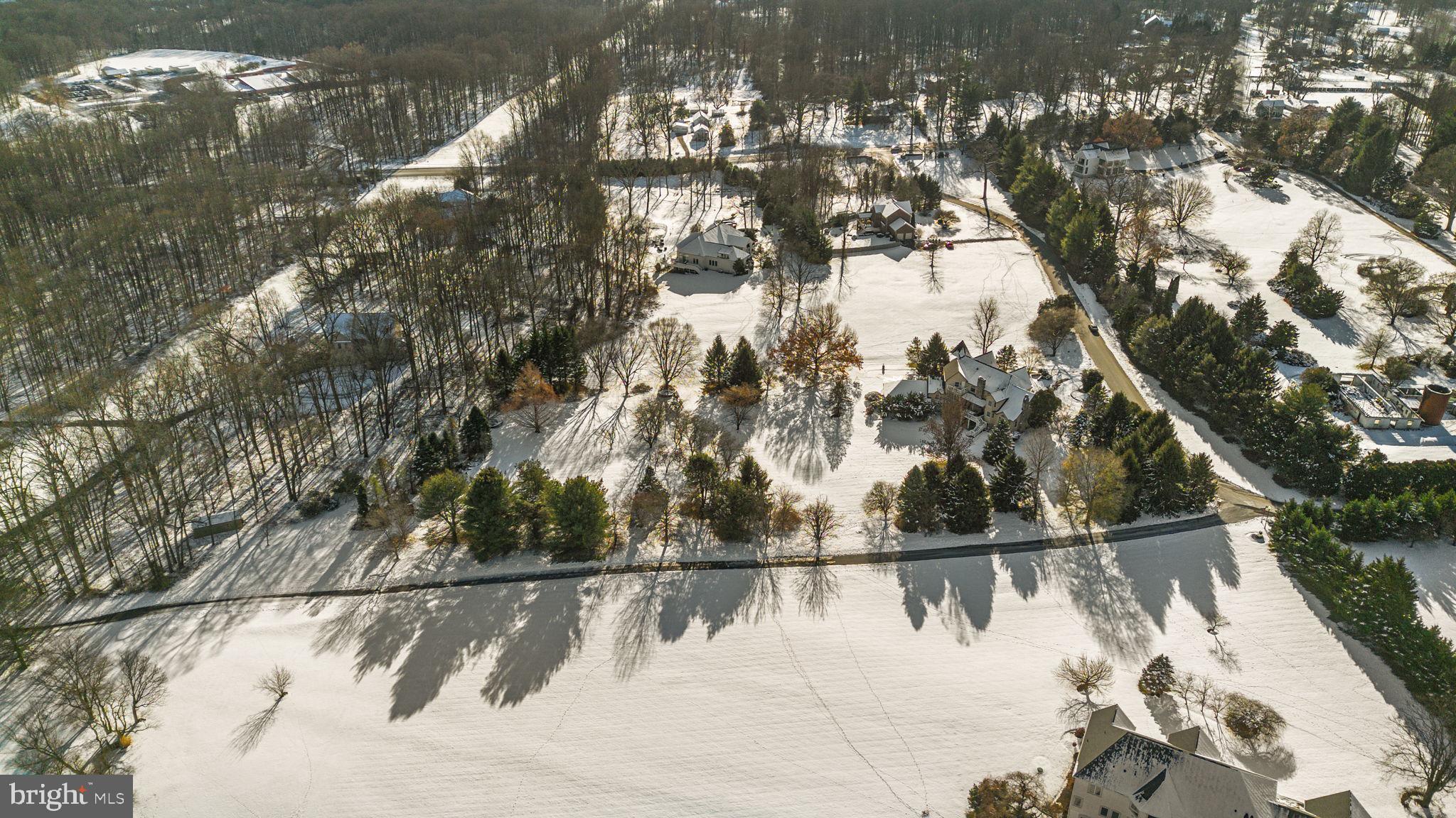 2840 KINGS GIFT DRIVE