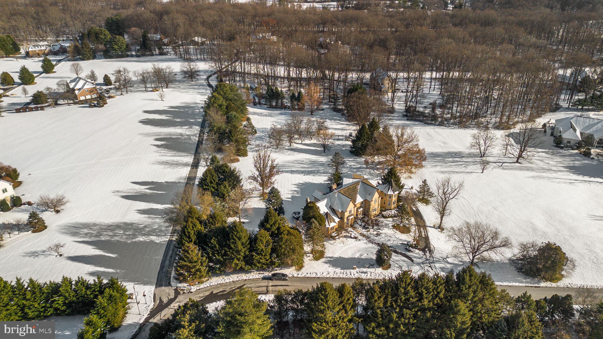 2840 KINGS GIFT DRIVE